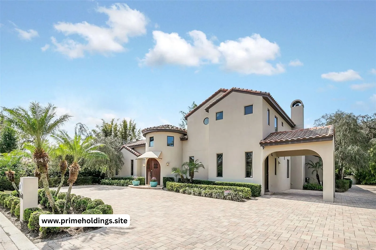 $1,675,000.00 | 5 bed 4.5 bath 3,885sqft 3,885 square feet 0.41acre lot | 135 James Pl, Maitland, FL 32751.