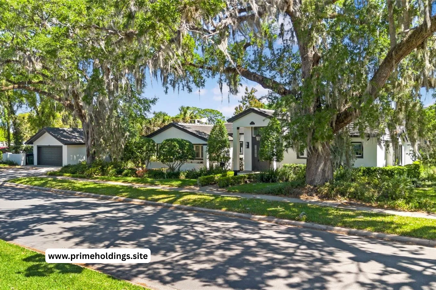 $1,650,000.00 | 4 bed 3 bath 2,841sqft 2,841 square feet 0.31acre lot | 1701 Palmer Ave, Winter Park, FL 32789