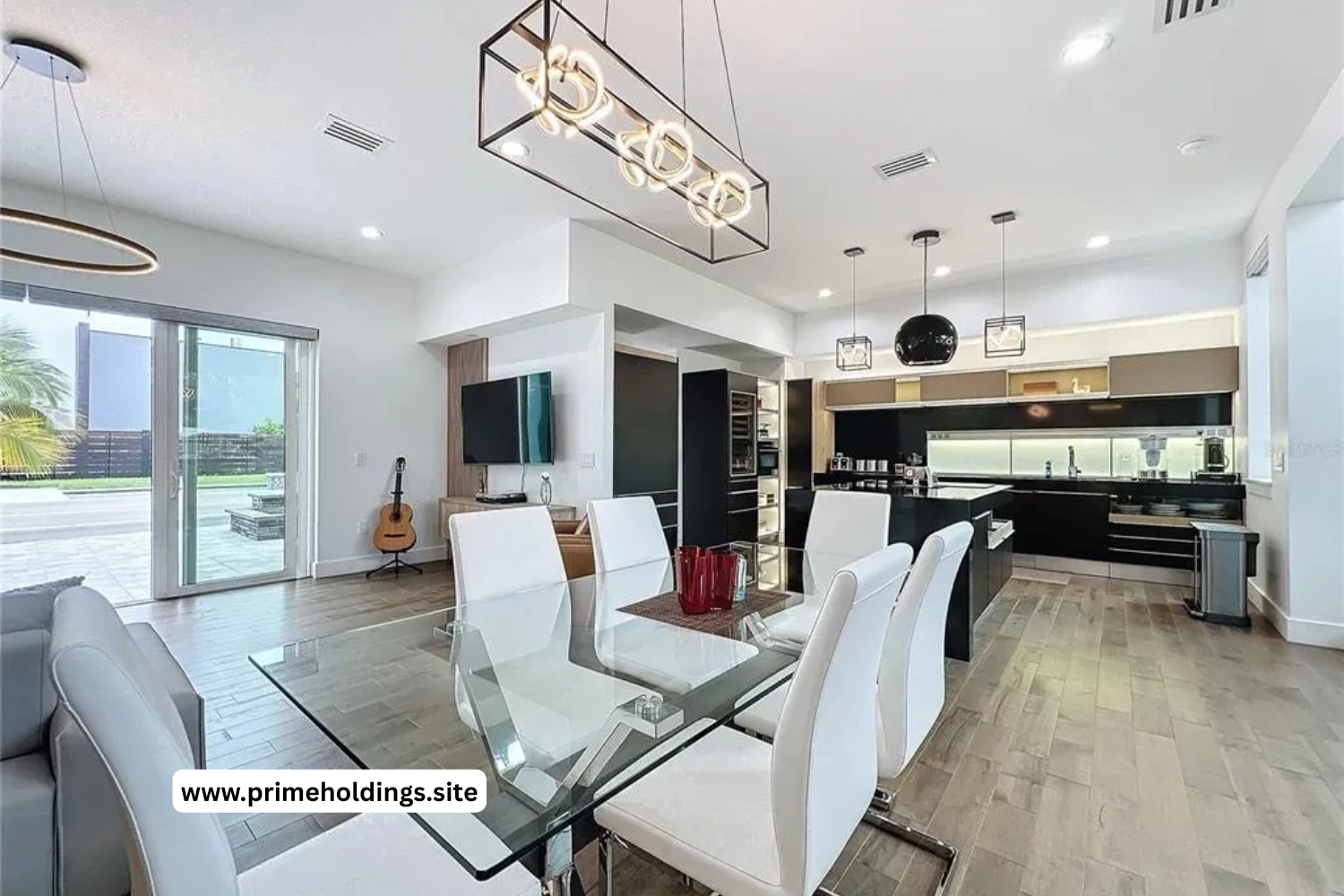 $2,290,000.00 | 4 bed 3.5 bath 3,399sqft 3,399 square feet 0.24acre lot | 2522 Lafayette Ave, Winter Park, FL 32789. 