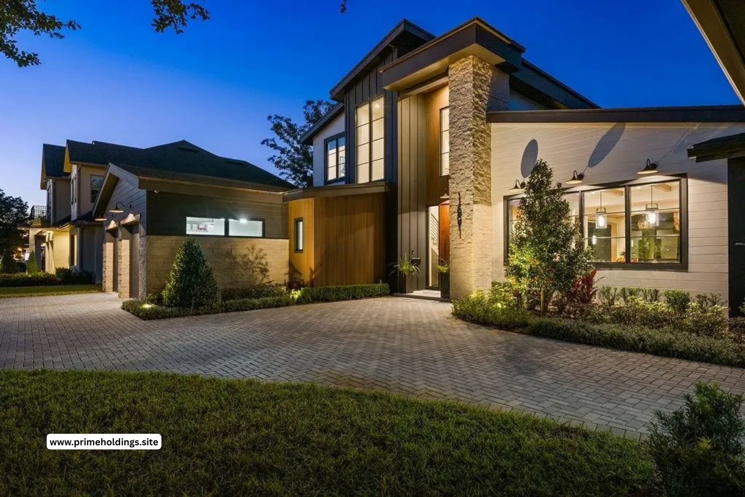 $4,799,900.00 | 5 bed 4.5 bath 4,582sqft 4,582 square feet 0.42acre lot | 1691 Chestnut Ave, Winter Park, FL 32789.