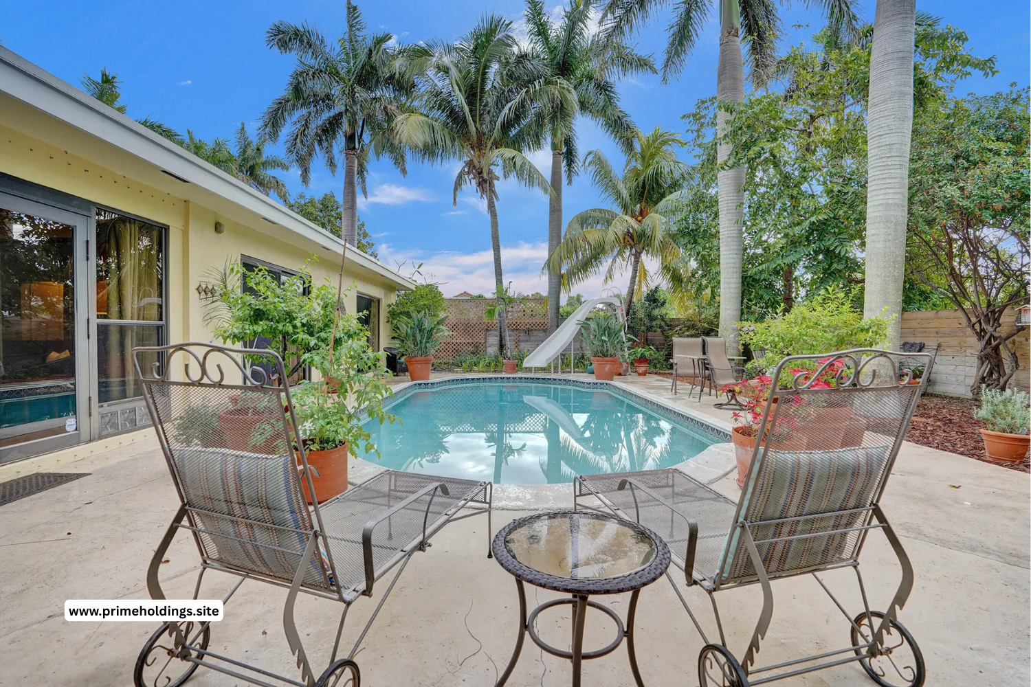 $3,950.00/mo | 3 bed 2 bath 1,978sqft | 420 NE 36th St, Boca Raton, FL 33431.