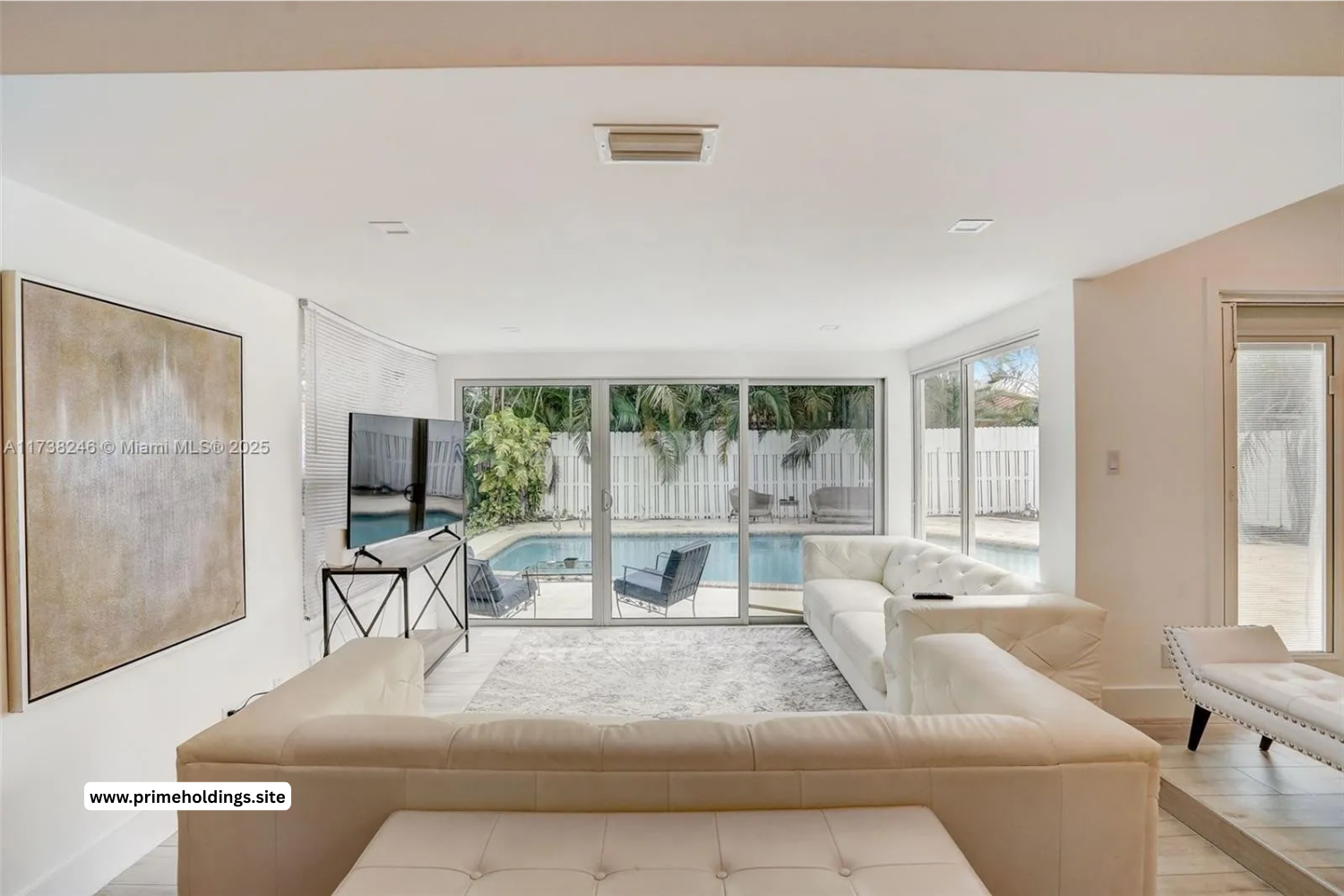 $6,500.00/mo | 3 bed 3 bath 1,220sqft 1,220 square feet 7,500sqft lot | 440 NE 26th Ter Unit 1, Boca Raton, FL 33431.