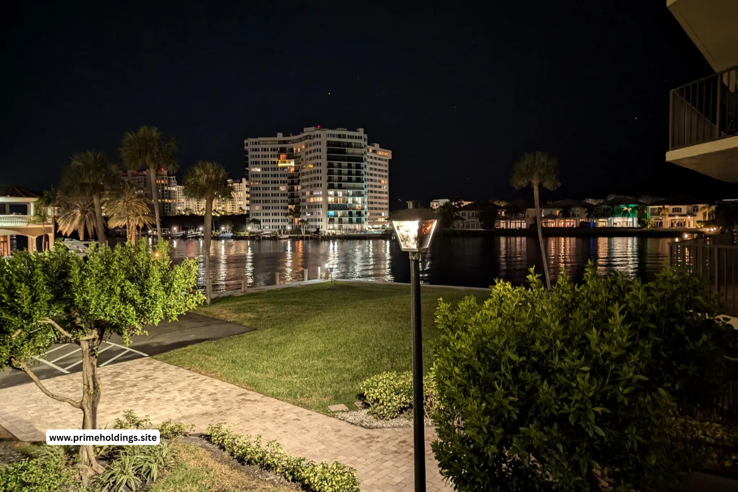 $6,000.00/mo | 2 bed 2 bath 1,315sqft | 899 Jeffery St Apt 212, Boca Raton, FL 33487.