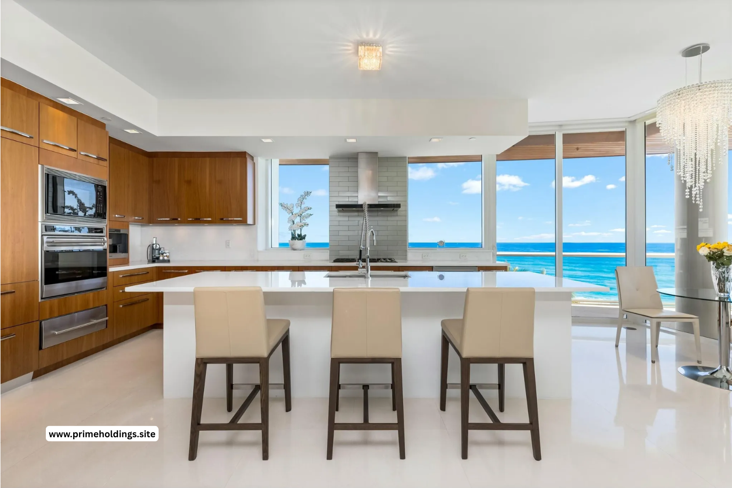 $9,300,000.00 | 3 bed 4.5 bath 4,198sqft | 1000 S Ocean Blvd Apt 507, Boca Raton, FL 33432.