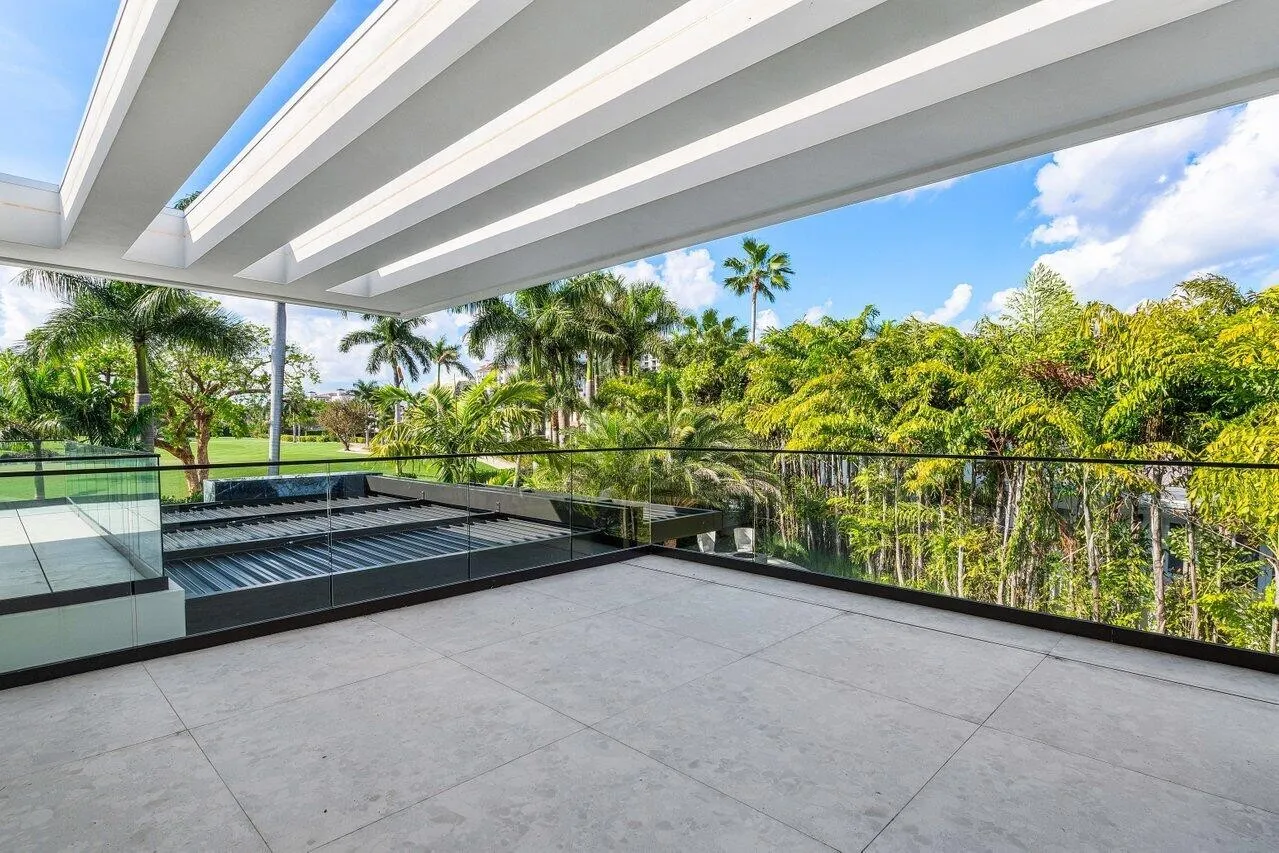 $18,500,000.00 | 6 bed 7.5+ bath 8,432sqft 8,432 square feet 0.37acre lot | 217 Thatch Palm Dr, Boca Raton, FL 33432.