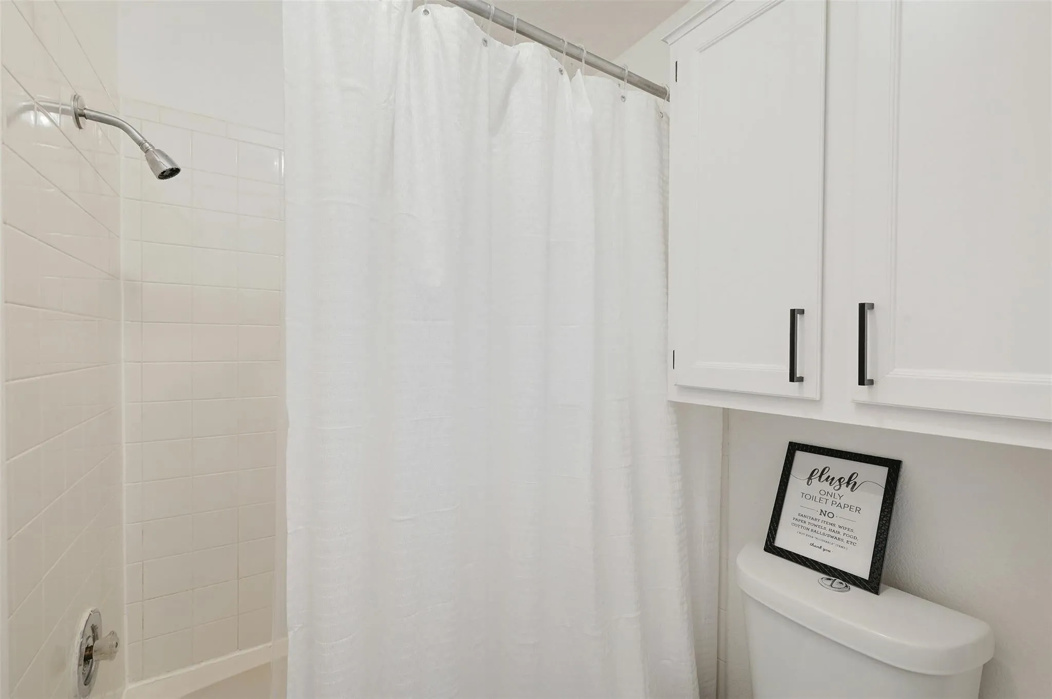 $2,150/mo | 2 bed 2 bath 1,778sqft 1,778 square feet 8,102sqft lot | 3605 Leafield Dr Unit A, Austin, TX 78749. 