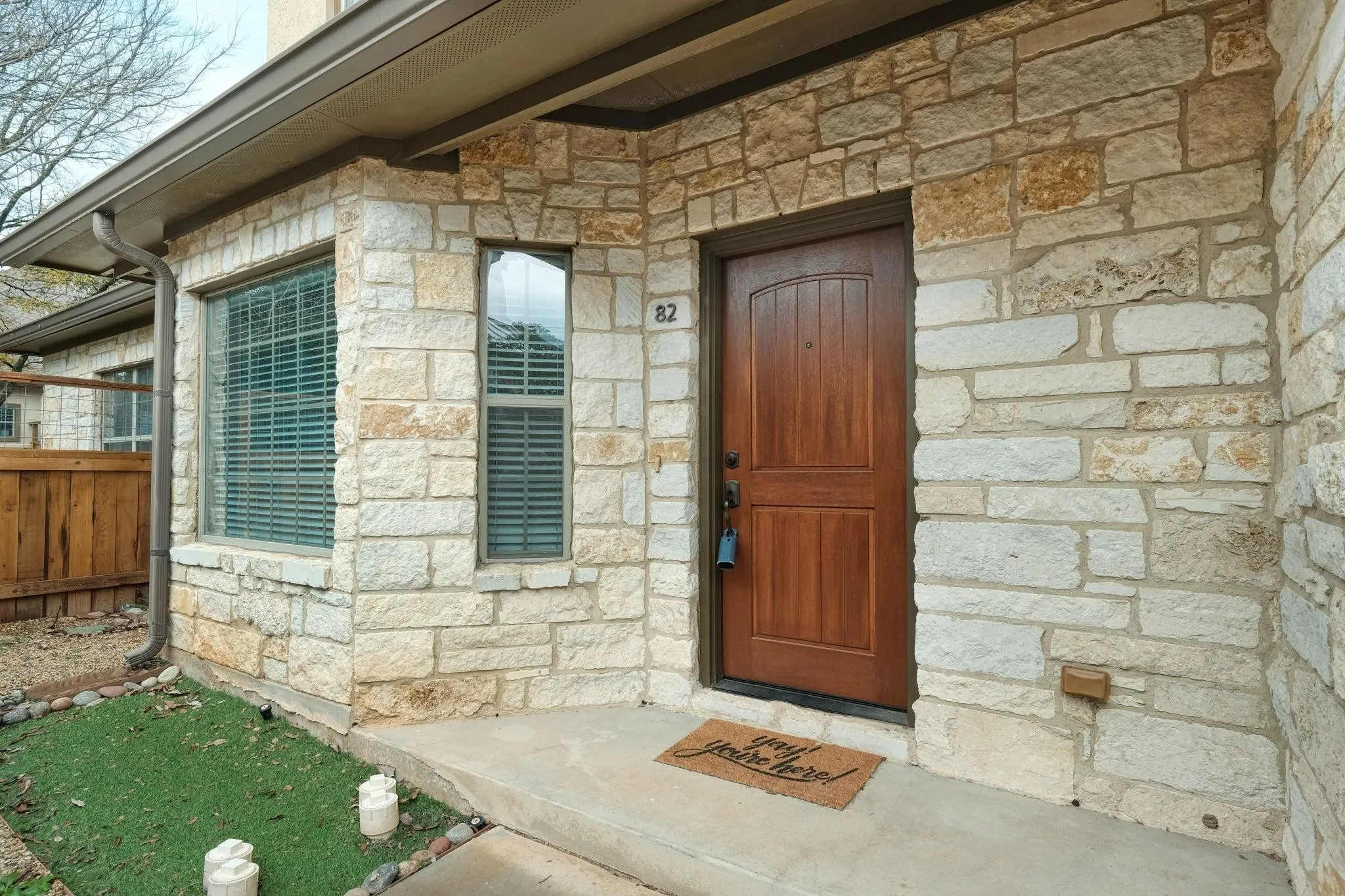 $2,695/mo | 3 bed 2.5 bath 2,077sqft 2,077 square feet 0.35acre lot | 8701 Escarpment Blvd Apt 82, Austin, TX 78749.