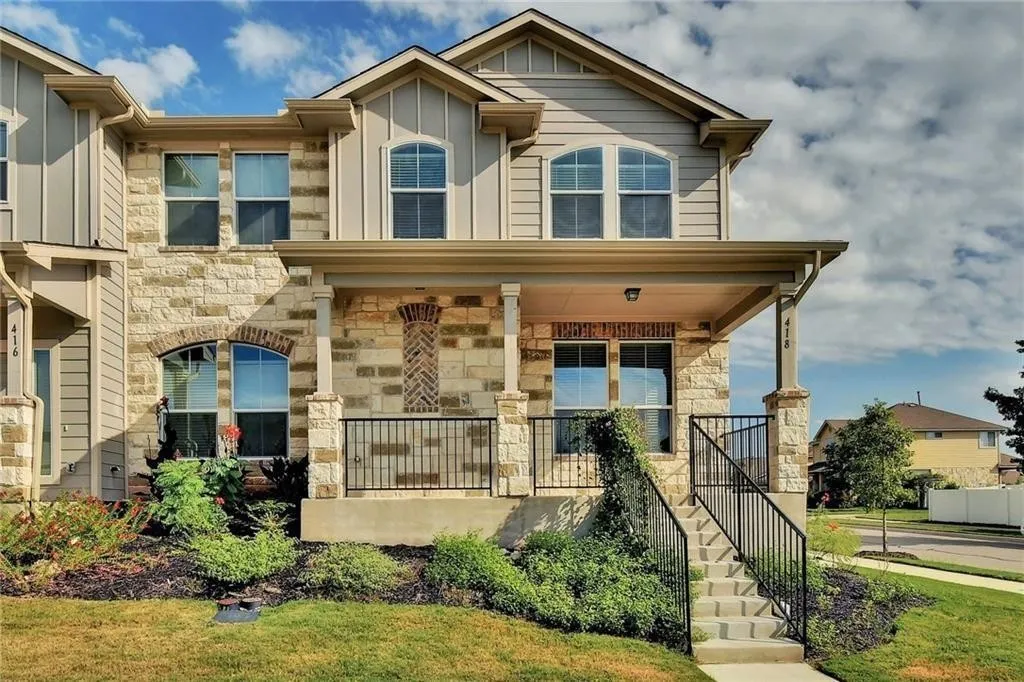$2,000/mo | 3 bed 2.5 bath 1,782sqft 1,782 square feet 3,354sqft lot | 418 Crater Lake Dr, Pflugerville, TX 78660. 