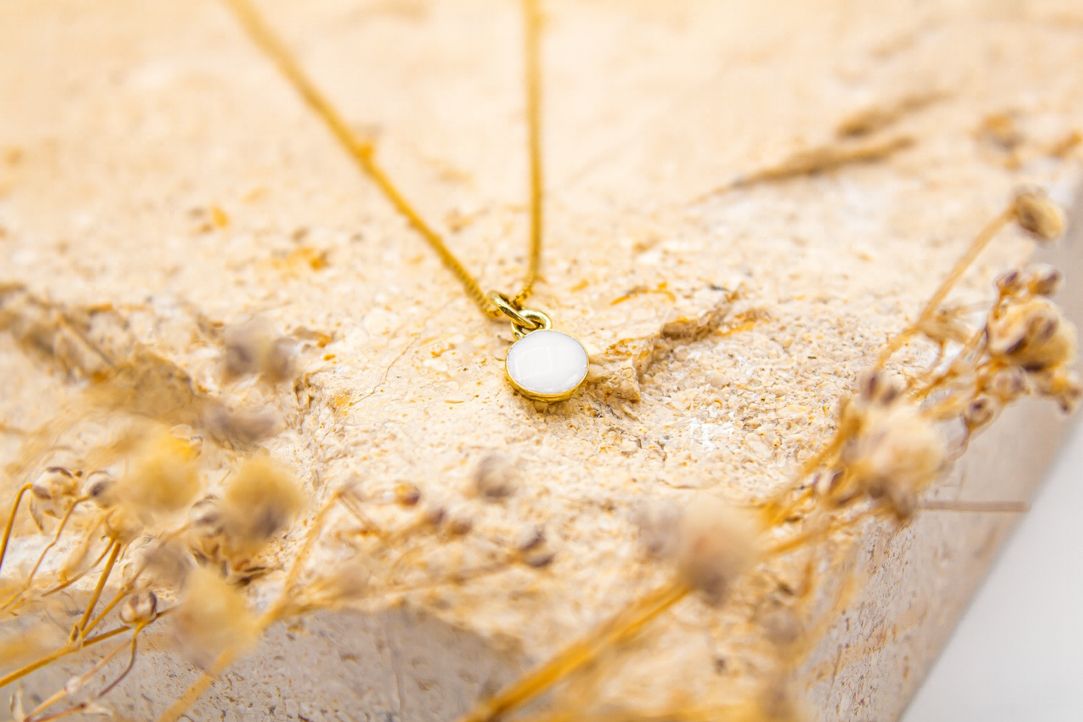 Lilly | Moedermelk ketting goud