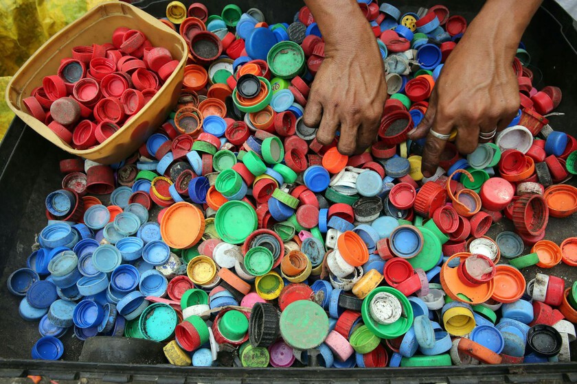 COMPRA Y VENTA DE PLASTICOS-PASTAS