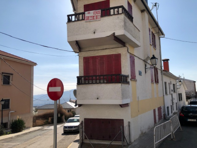 Edificio Céntrico De Dos Viviendas En Miraflores De La Sierra