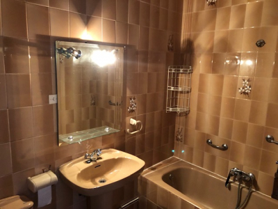 Edificio Céntrico De Dos Viviendas En Miraflores De La Sierra