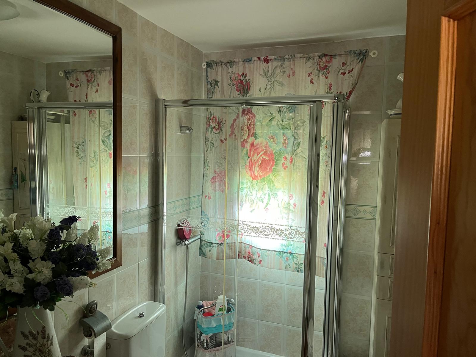  Chalet adosado en calle Cantueso