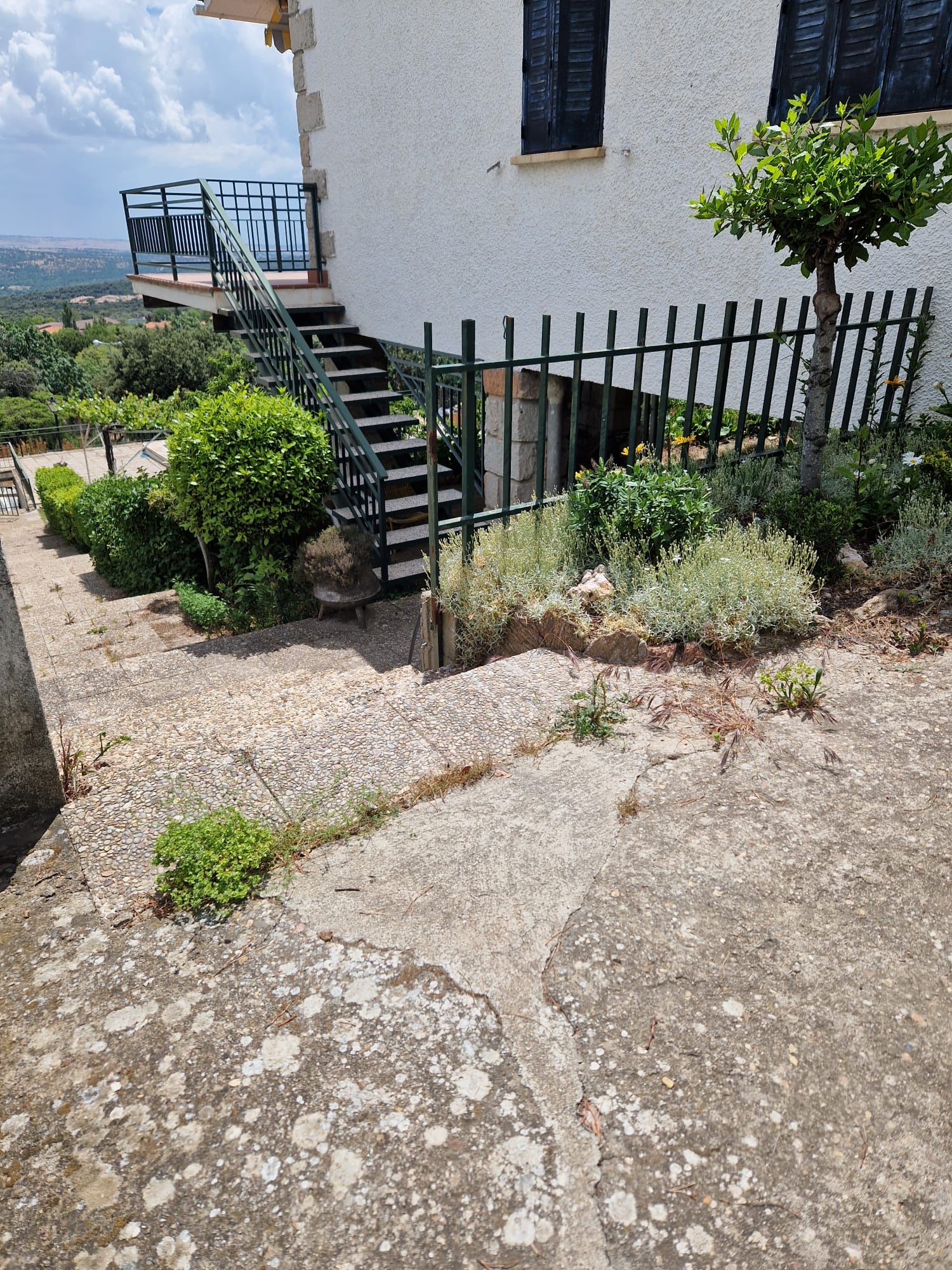 Chalet de 4 Habitaciones con Piscina, Jardín y Terraza en San Andrés