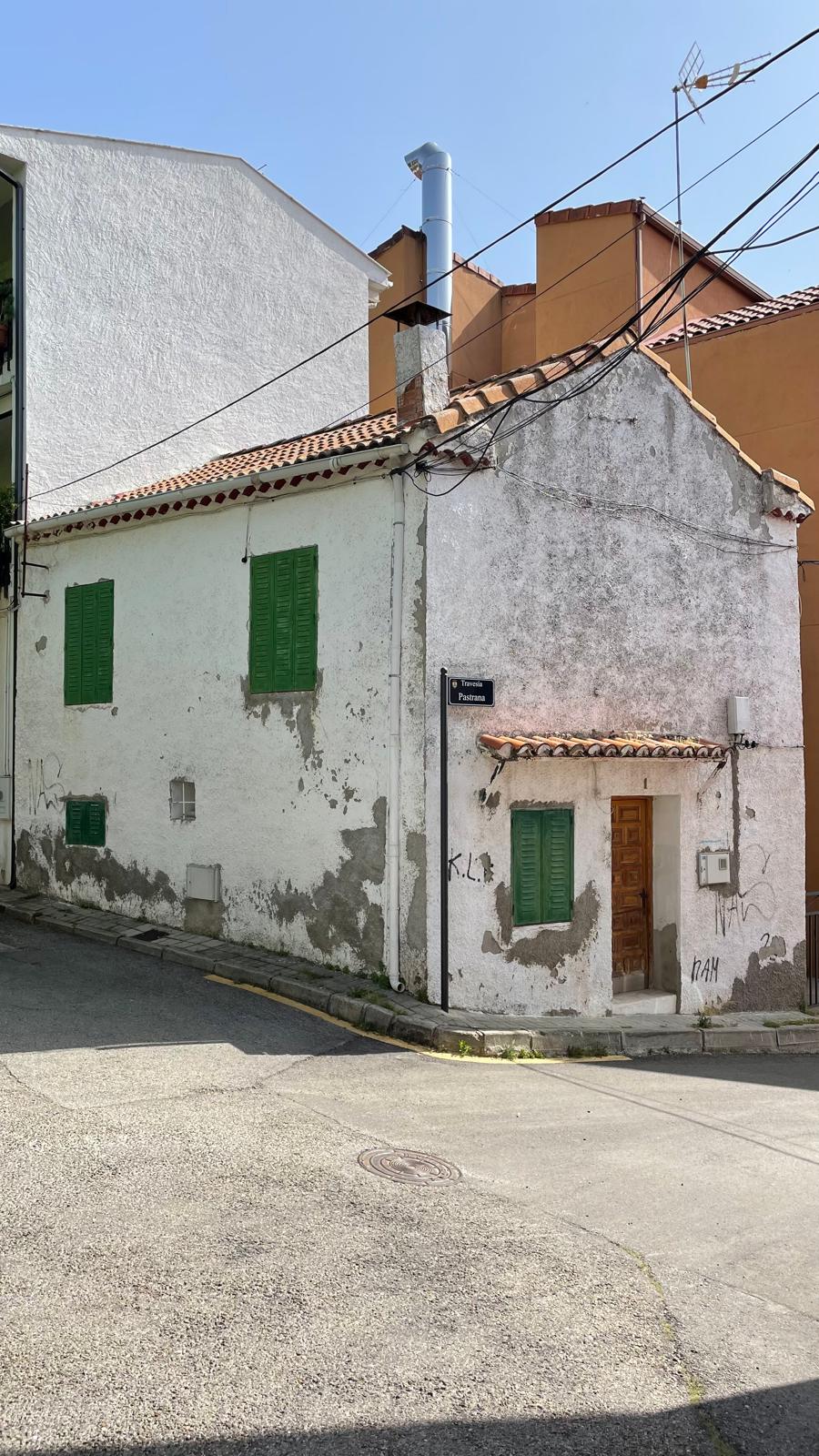 casa baja céntrica en dos plantas