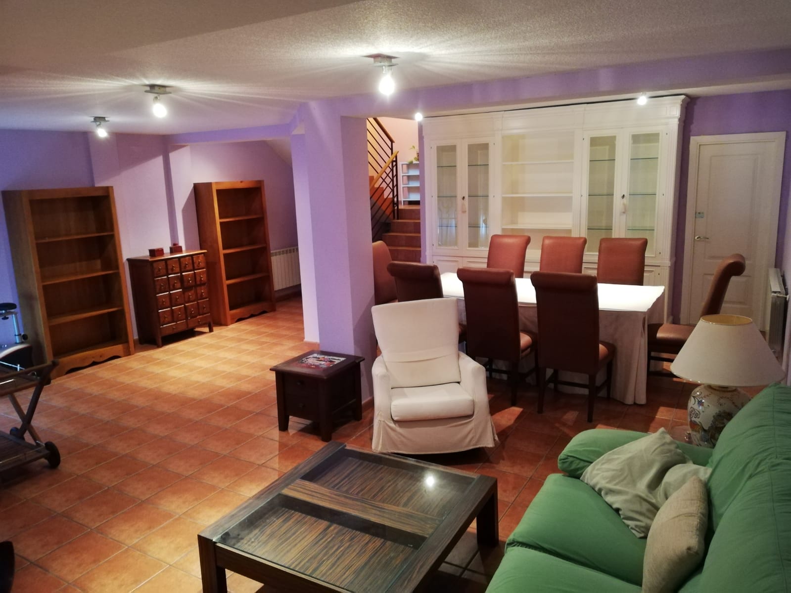 Chalet adosado con jardín, piscina y terrazas en La Pantezuela