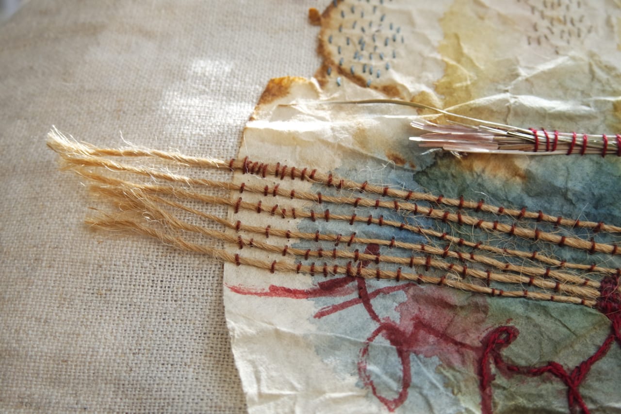 Experimentación en acuarela y bordado 