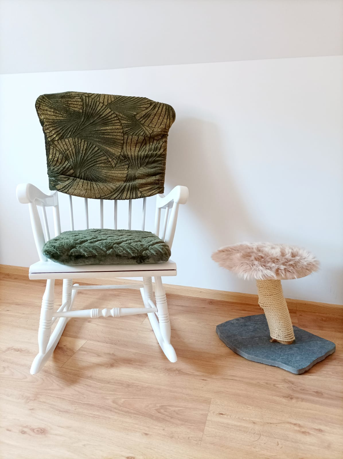 Griffoir Naturel pour Chat – L’Accessoire Idéal pour le Bien-Être de Votre Félin