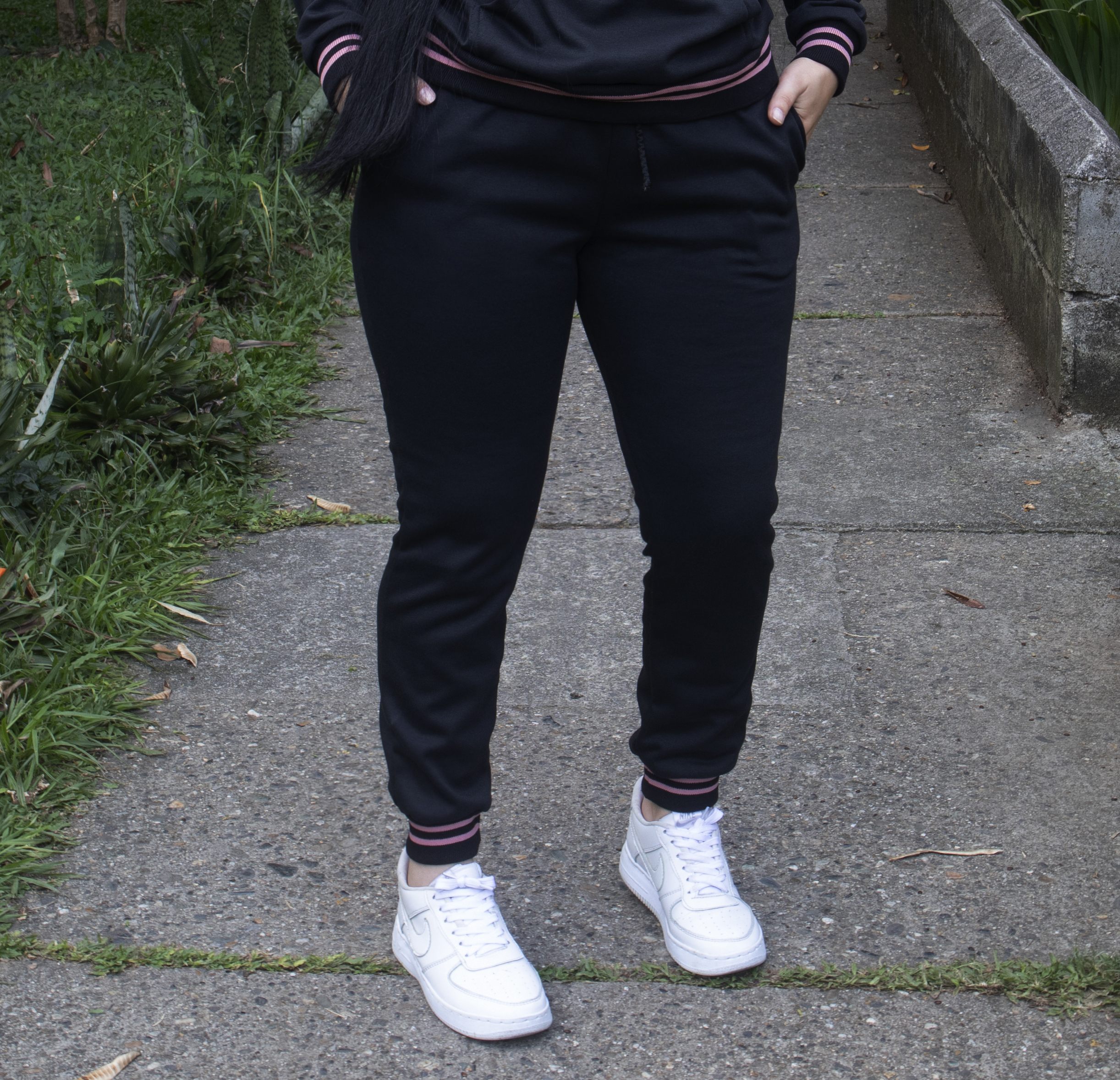 Sudadera Jogger dama REMATE
