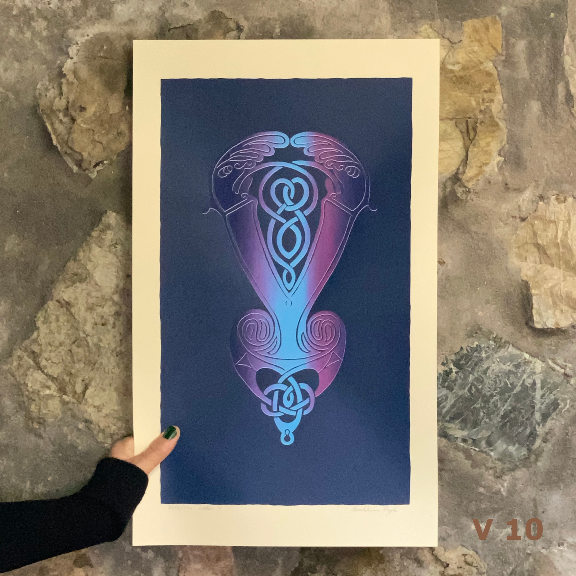 Celtic Letter V