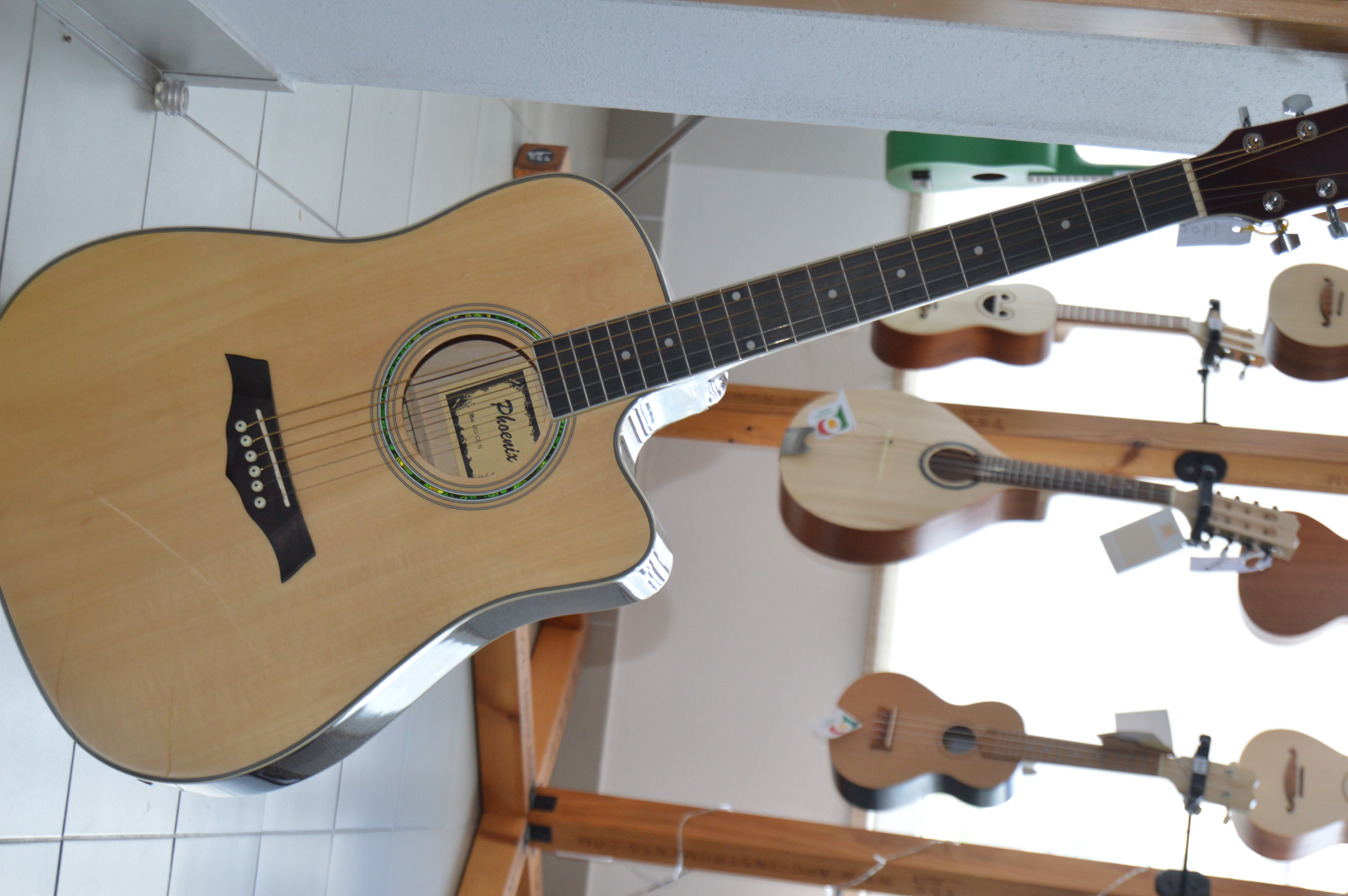 Guitarra clássica Phoenix