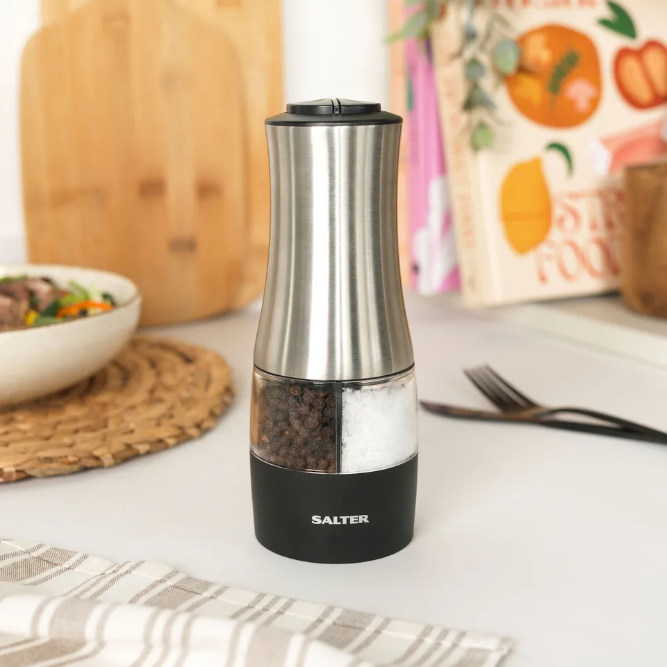 Salter Electric Salt & Pepper Mill One Handed Use Adjustable Grind Ceramic