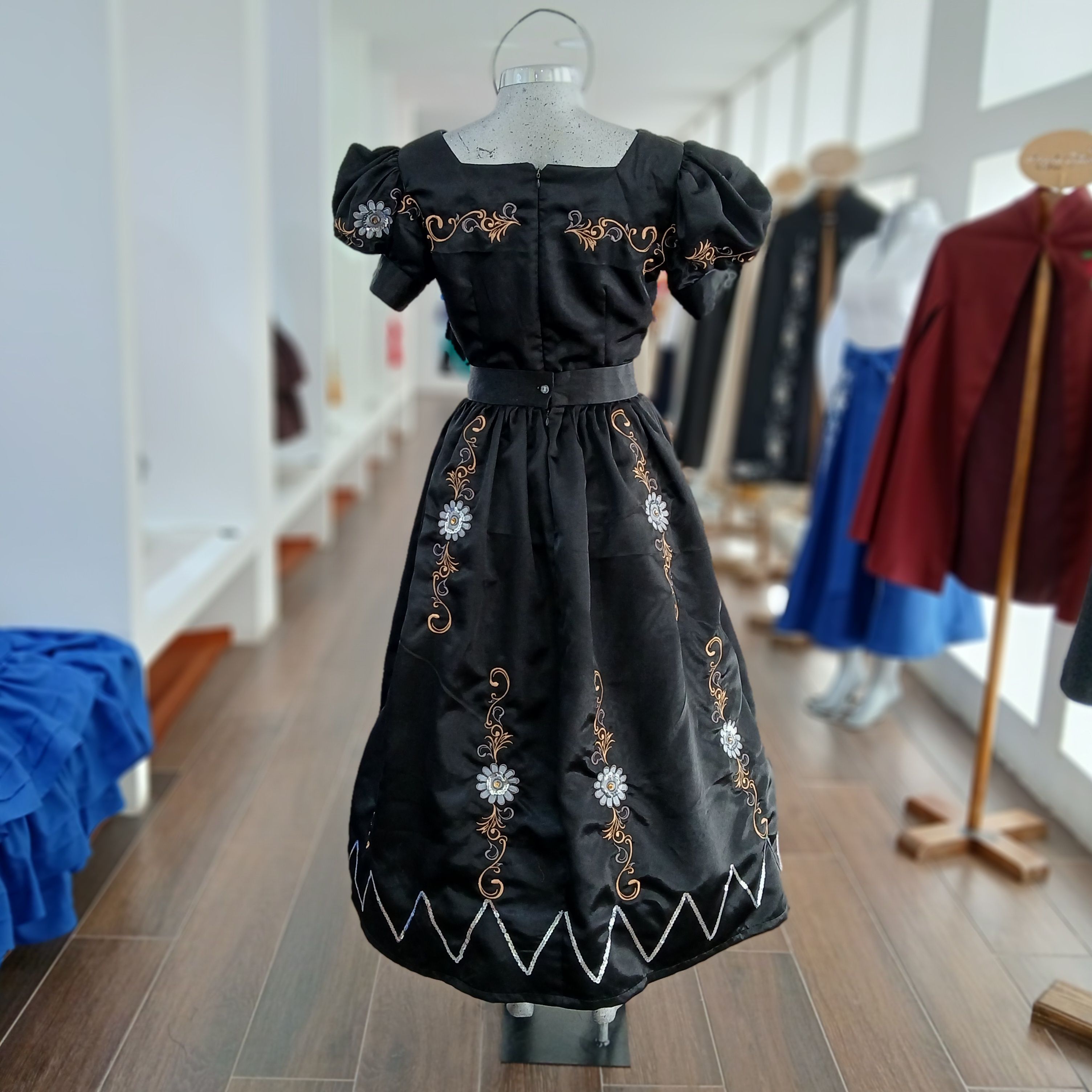 CHINA POBLANA REALEZA