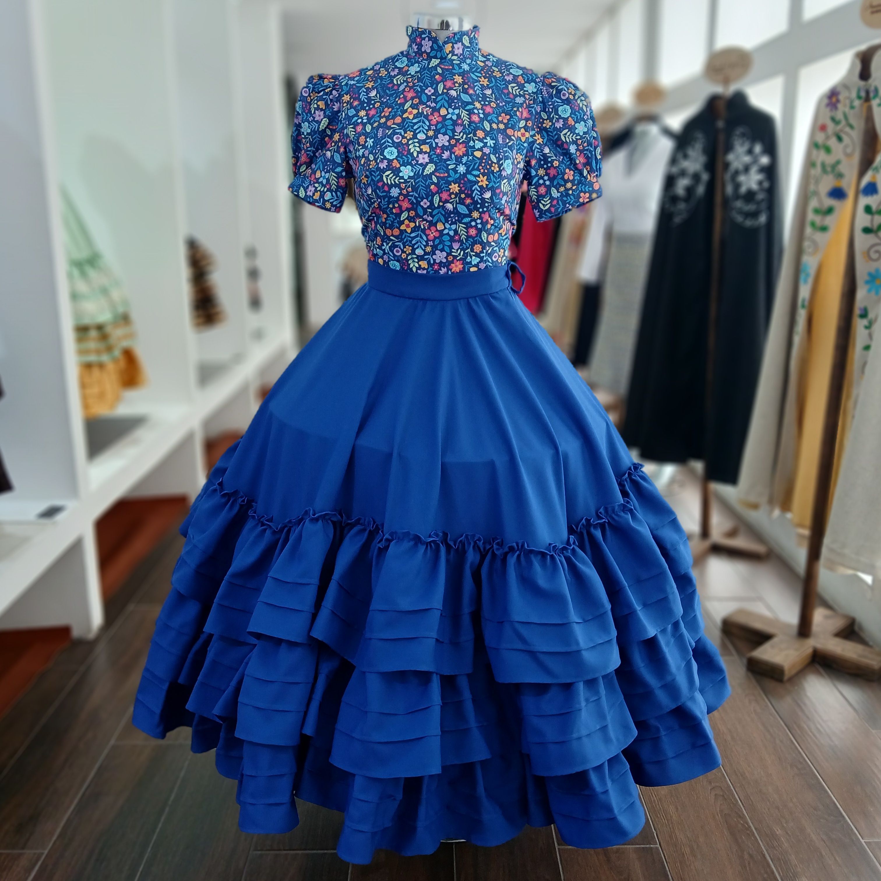 ADELITA FLOR DE CASTILLA  AZUL REY