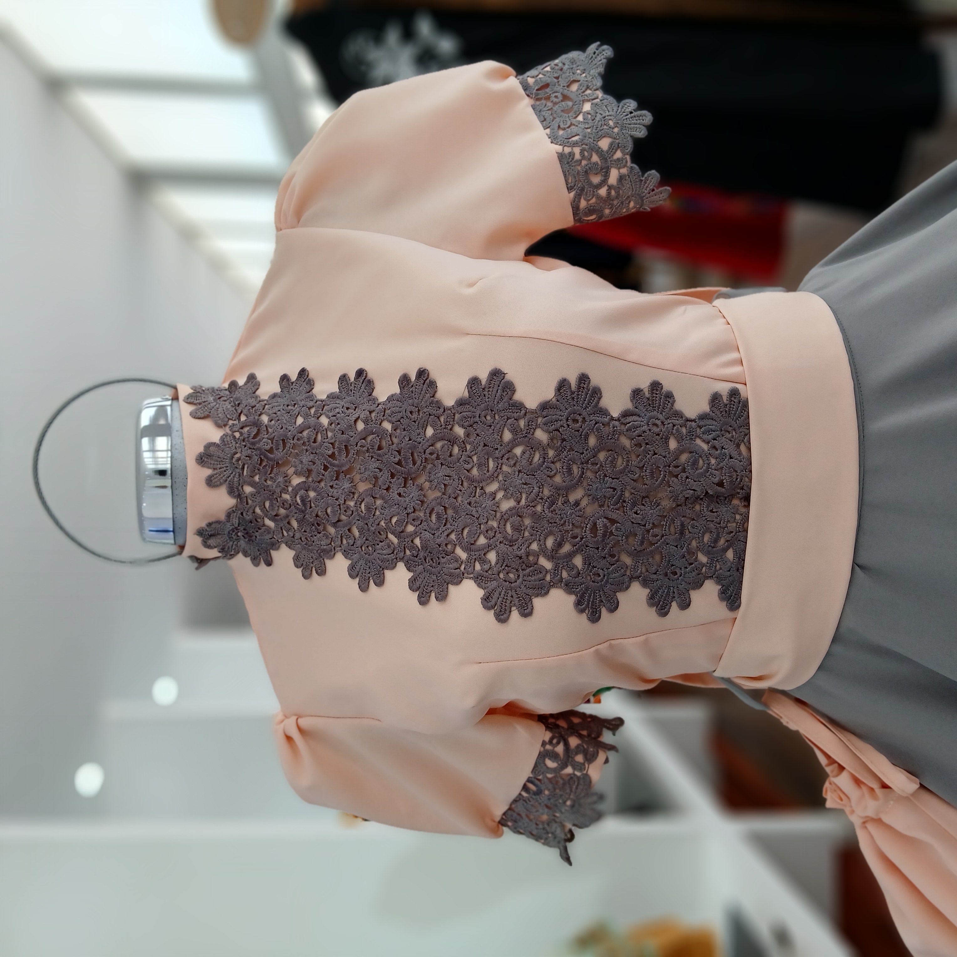 ADELITA ALBOR DURAZNO & GRIS