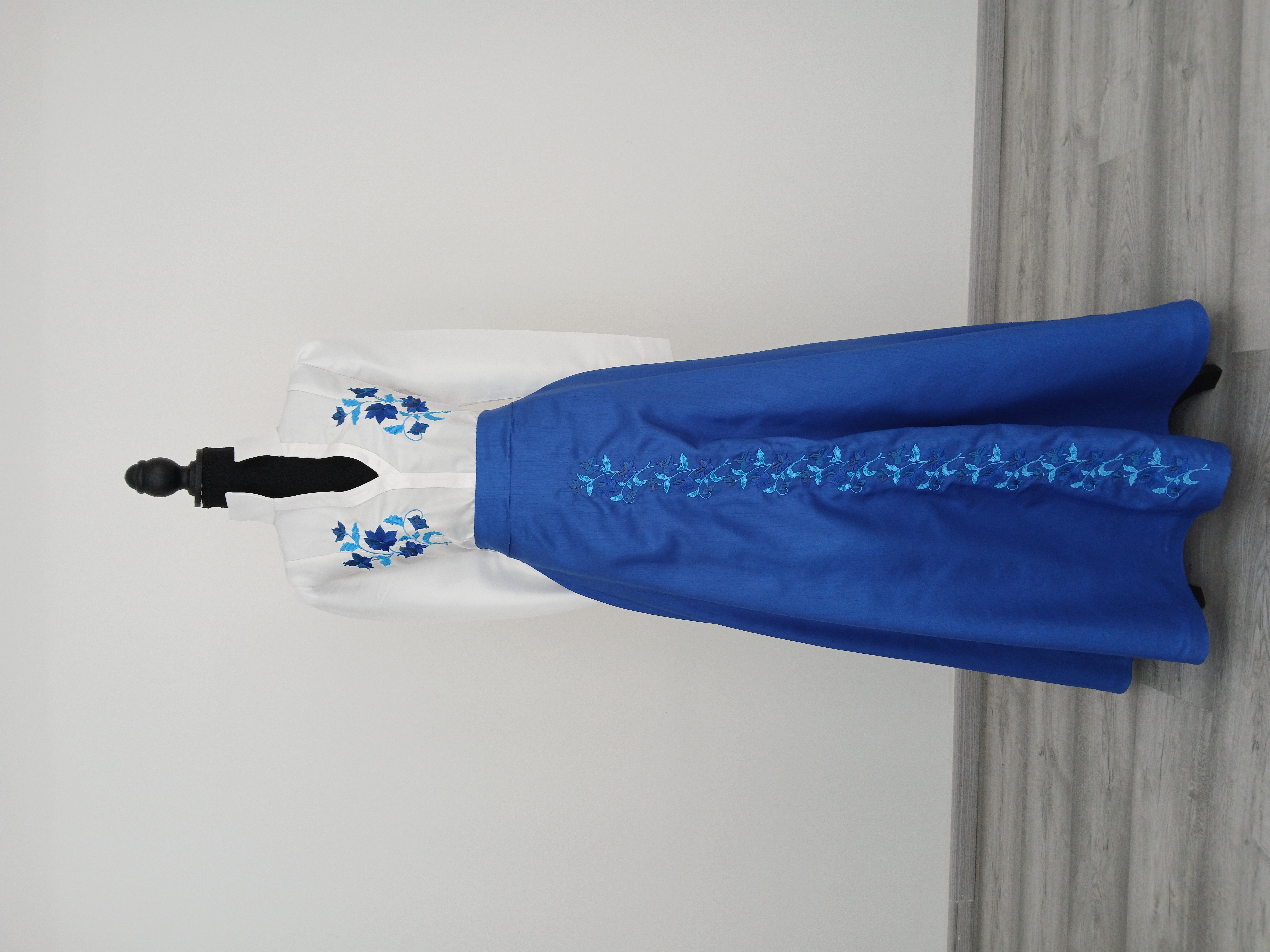 Cocktail blusa bordada