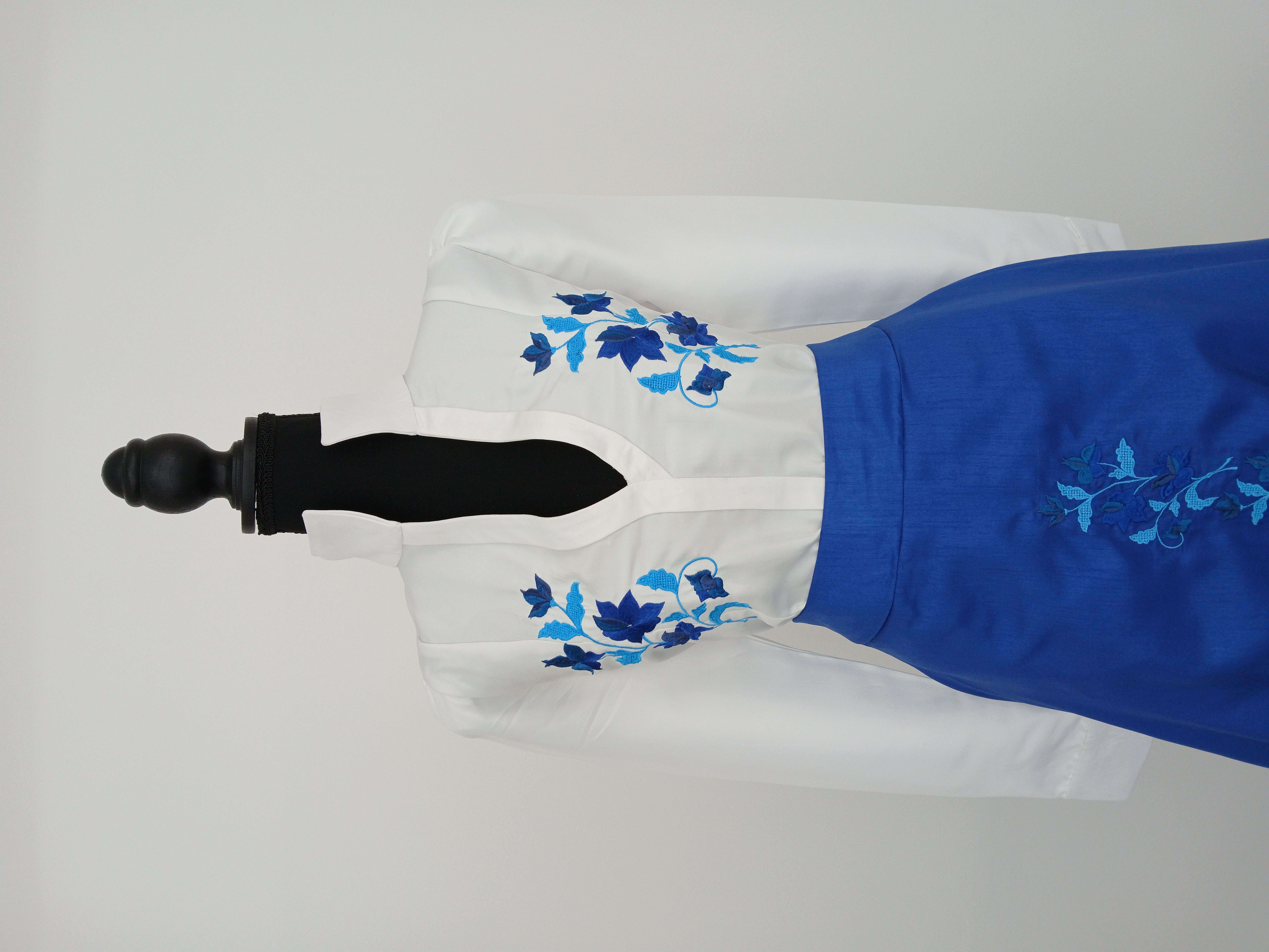 Cocktail blusa bordada