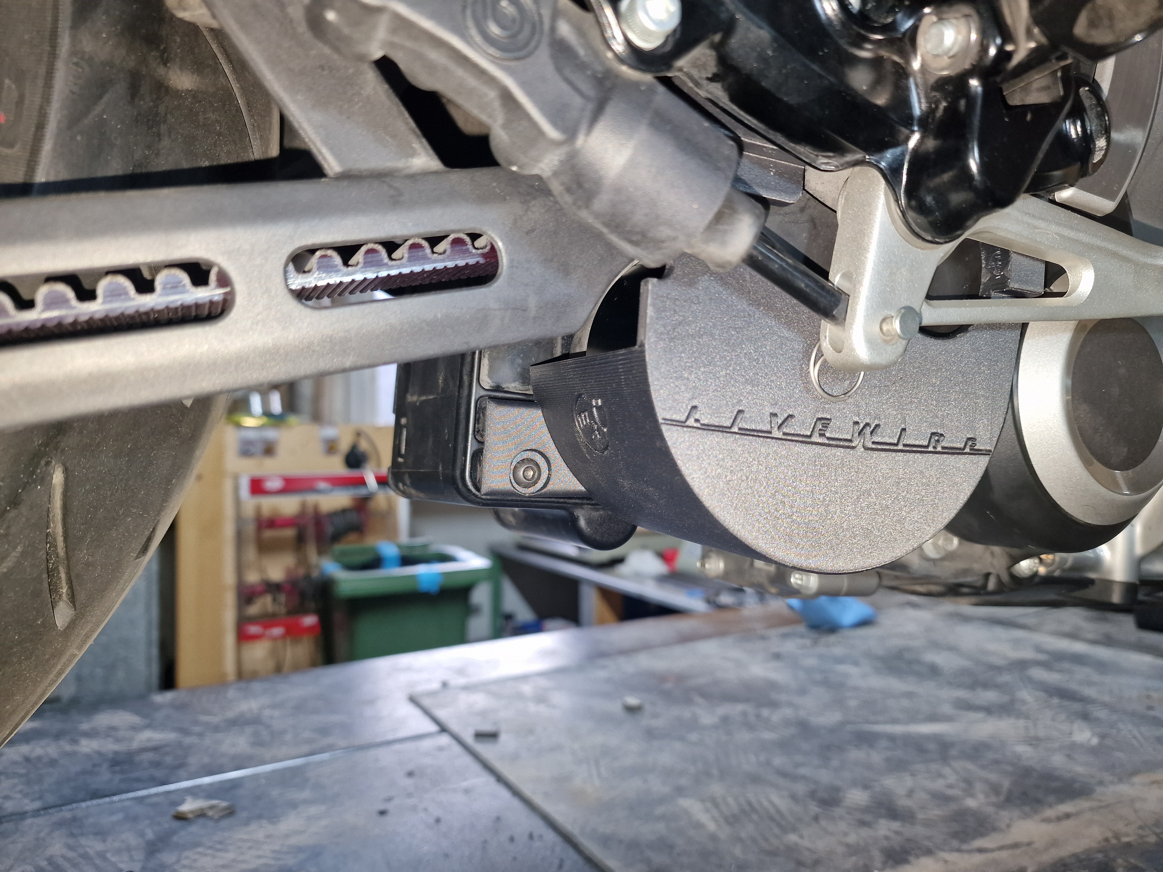 H-D Livewire Belt Tensioner Protection