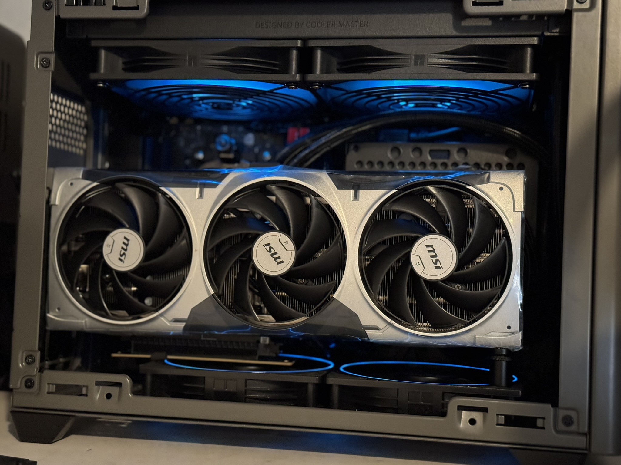 Brand new mini ITX gaming PC Ryzen 7800x3d rtx5070 32gb DDR5