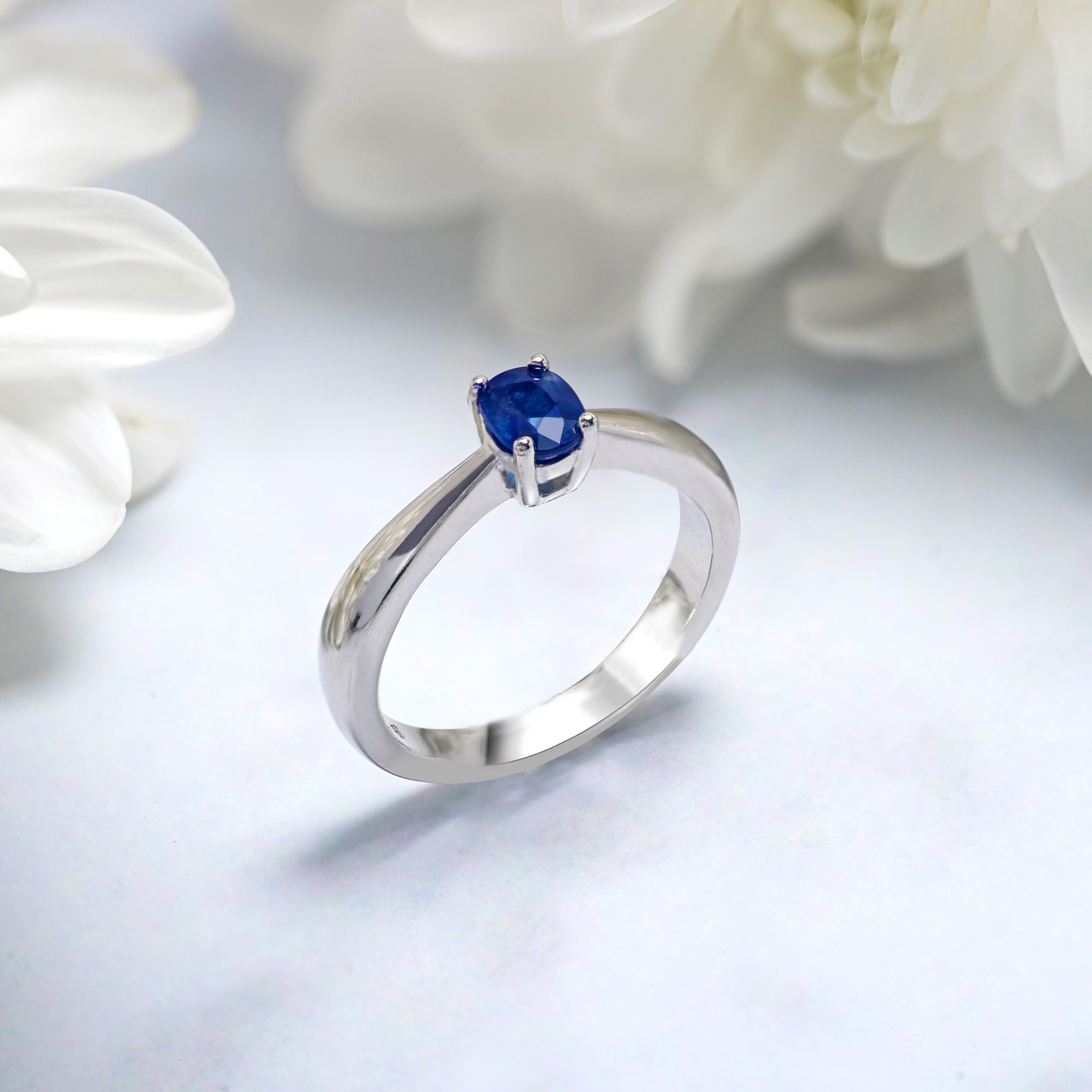 Ring Desing. (Contact us for price)