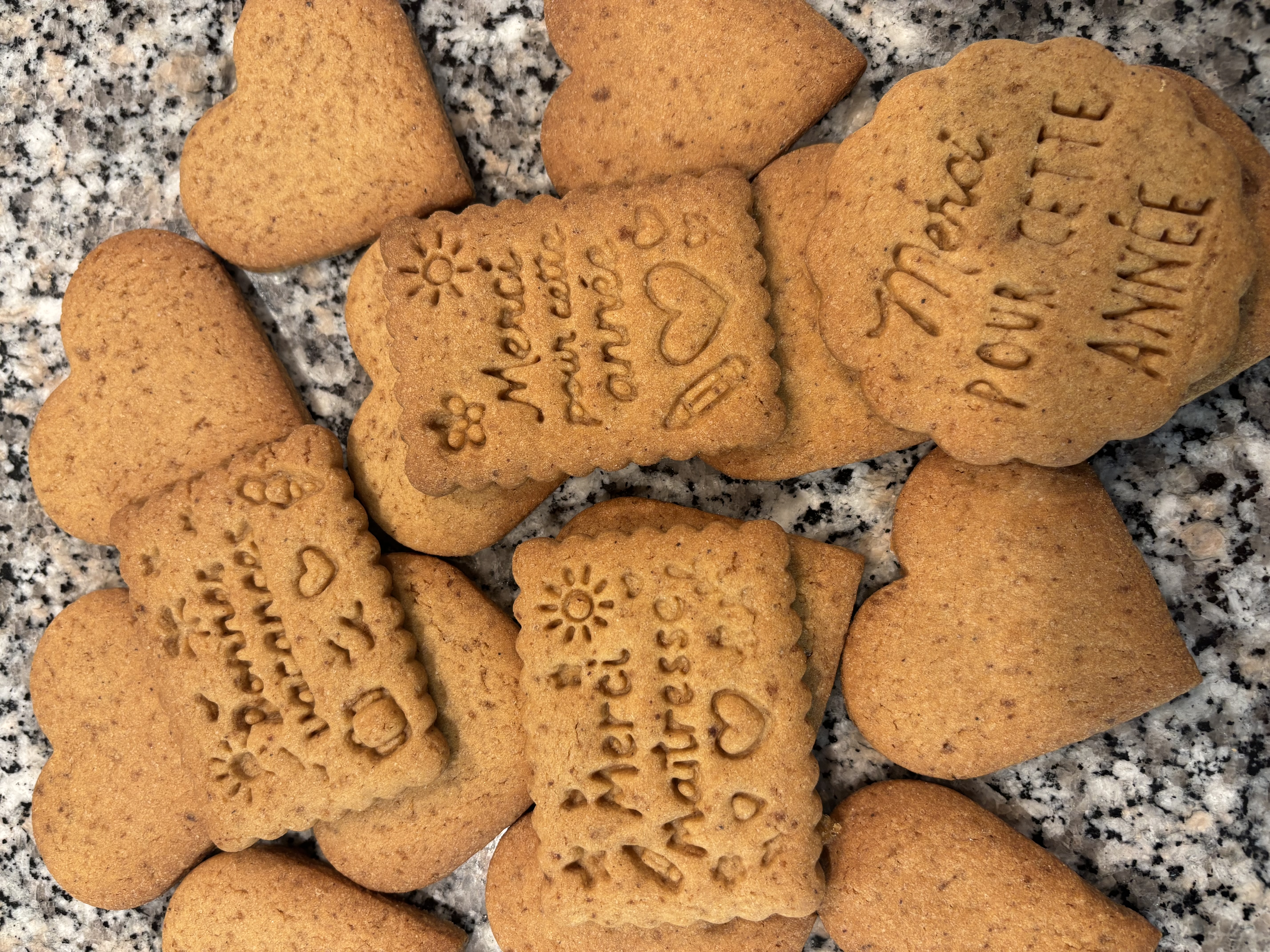 Vient faire des biscuits pour dire merci  - 24 Juin