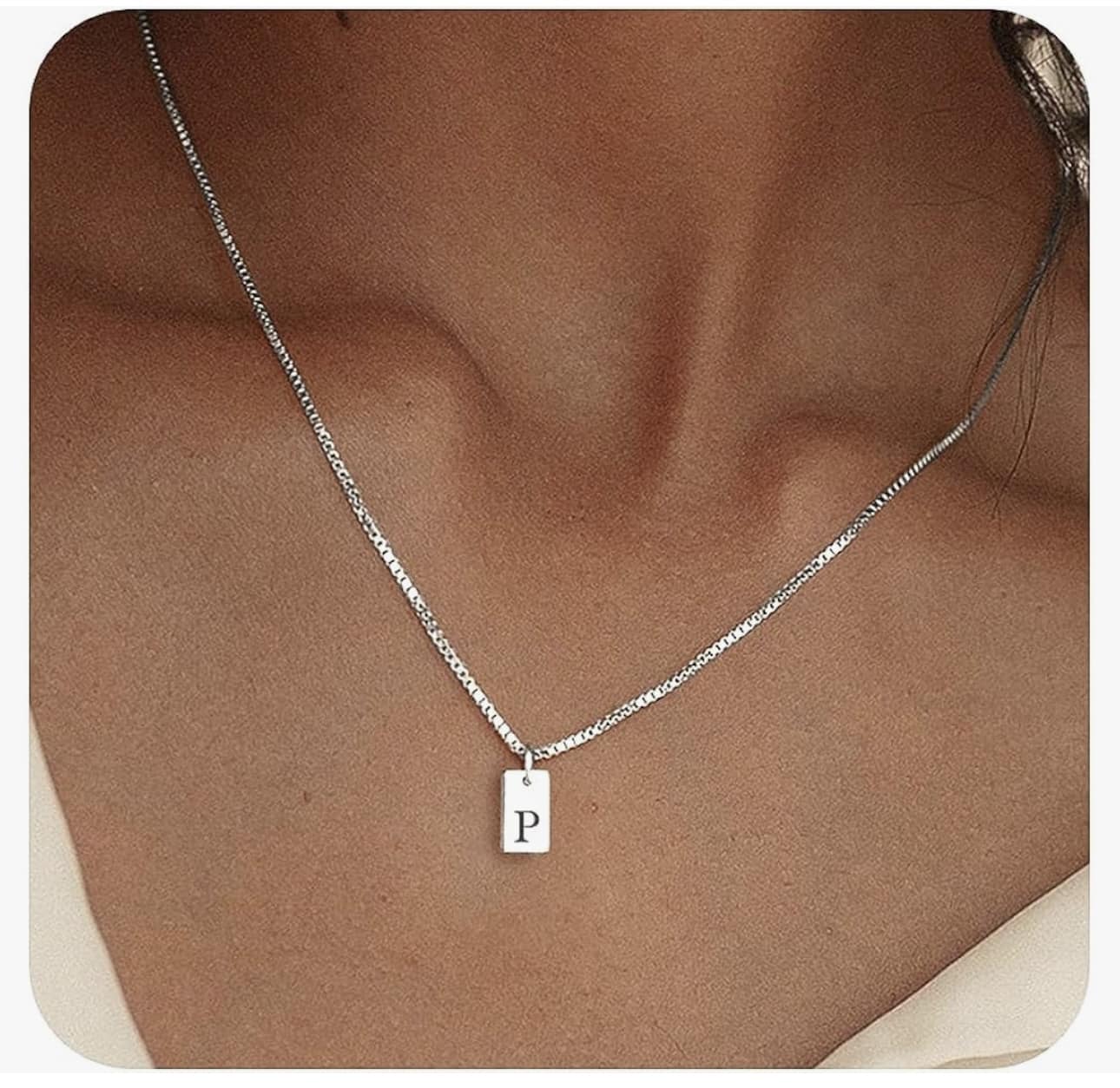 Collar con letra