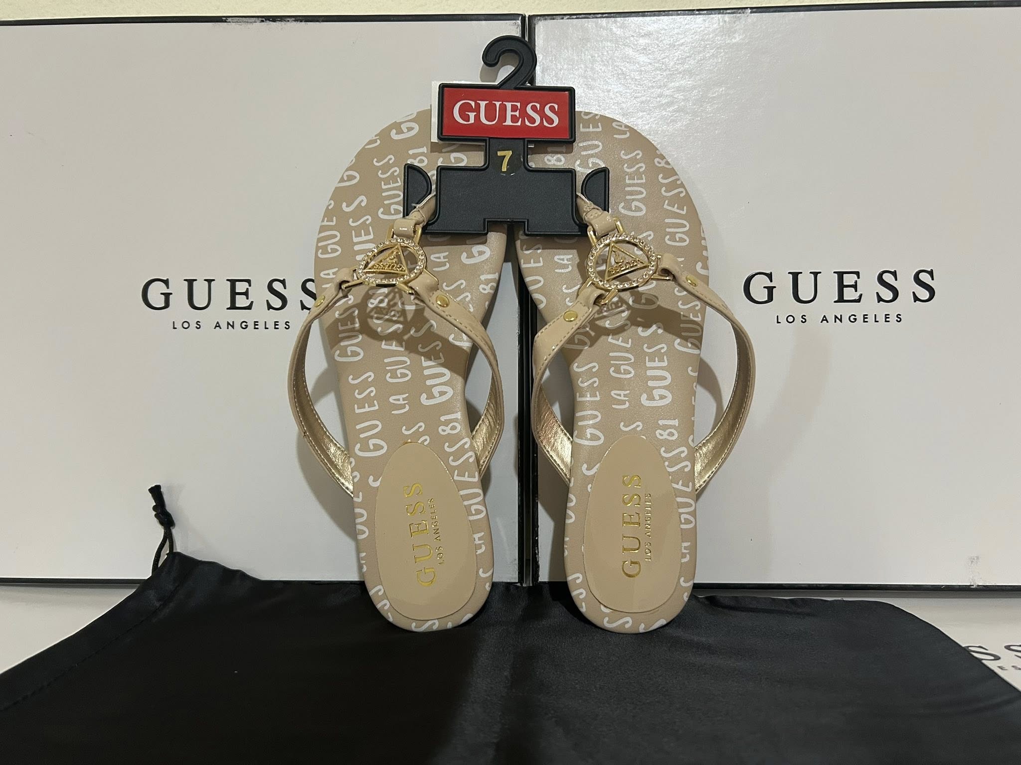 Sandalia GUESS