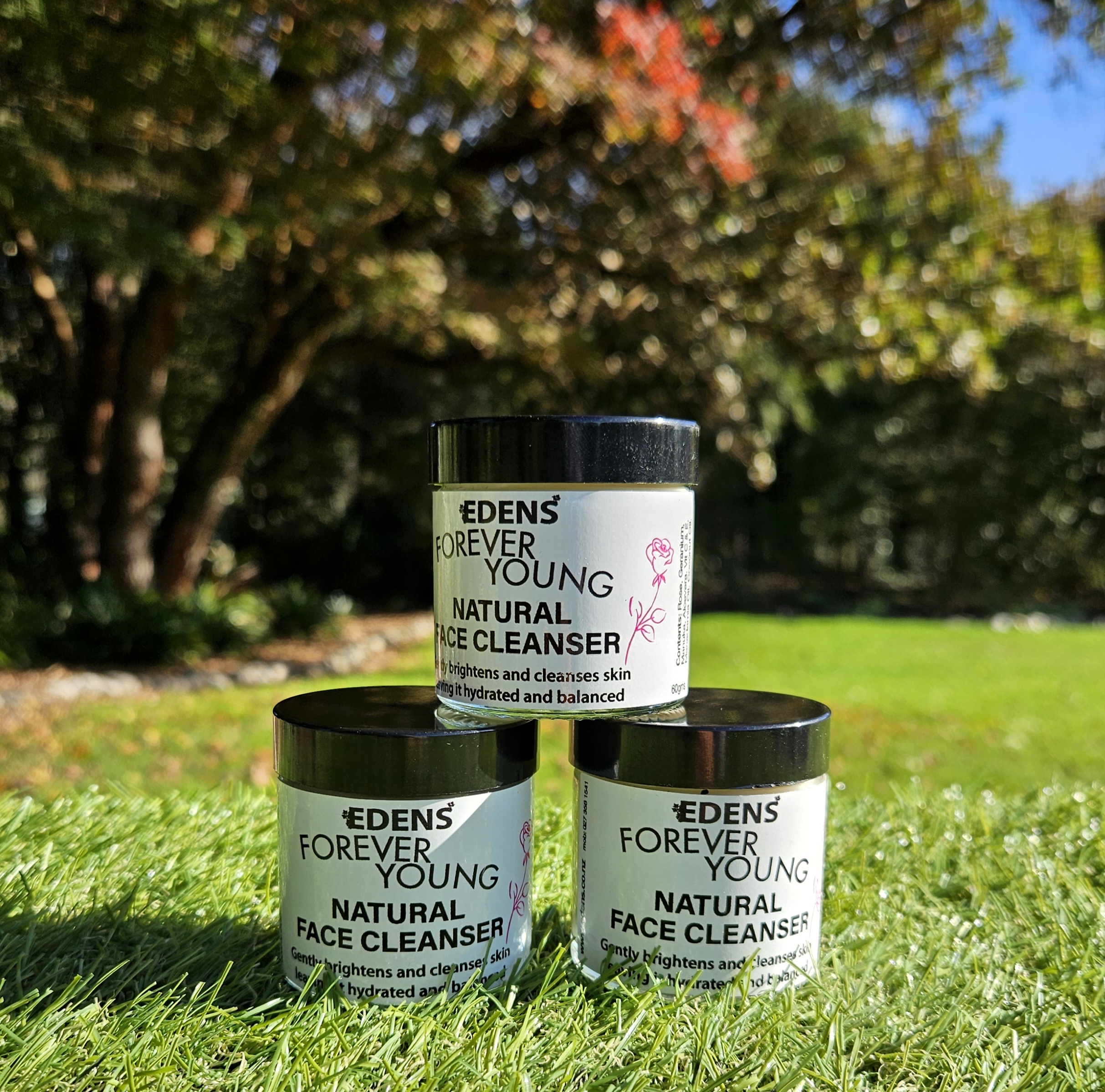 ©EDENS Forever Young Face Cleanser - 90g