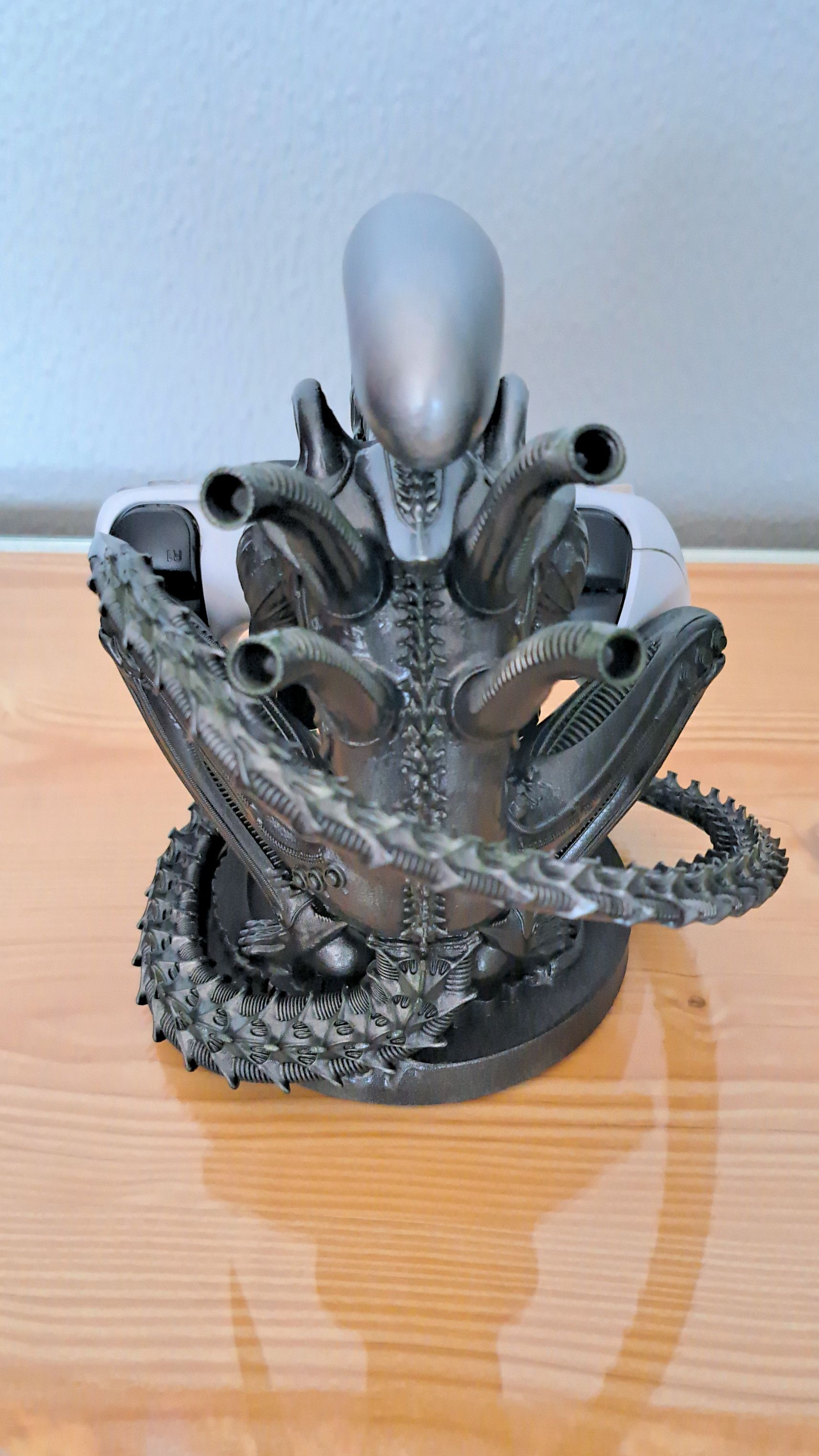 Soporte Alien para Mando – Edición Coleccionista
