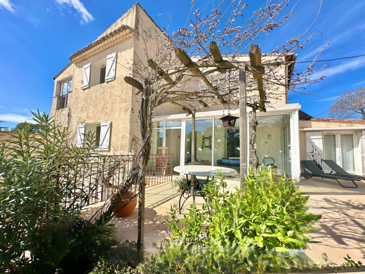 MAISON À VENDRE – ÉOURES (AUBAGNE)