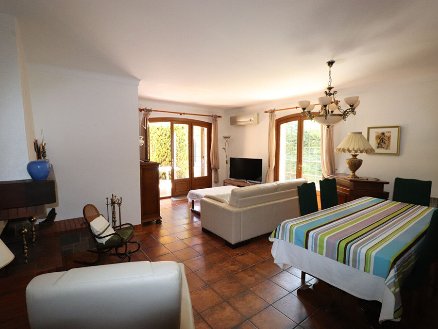 MAISON SAINT CYR SUR MER 83270