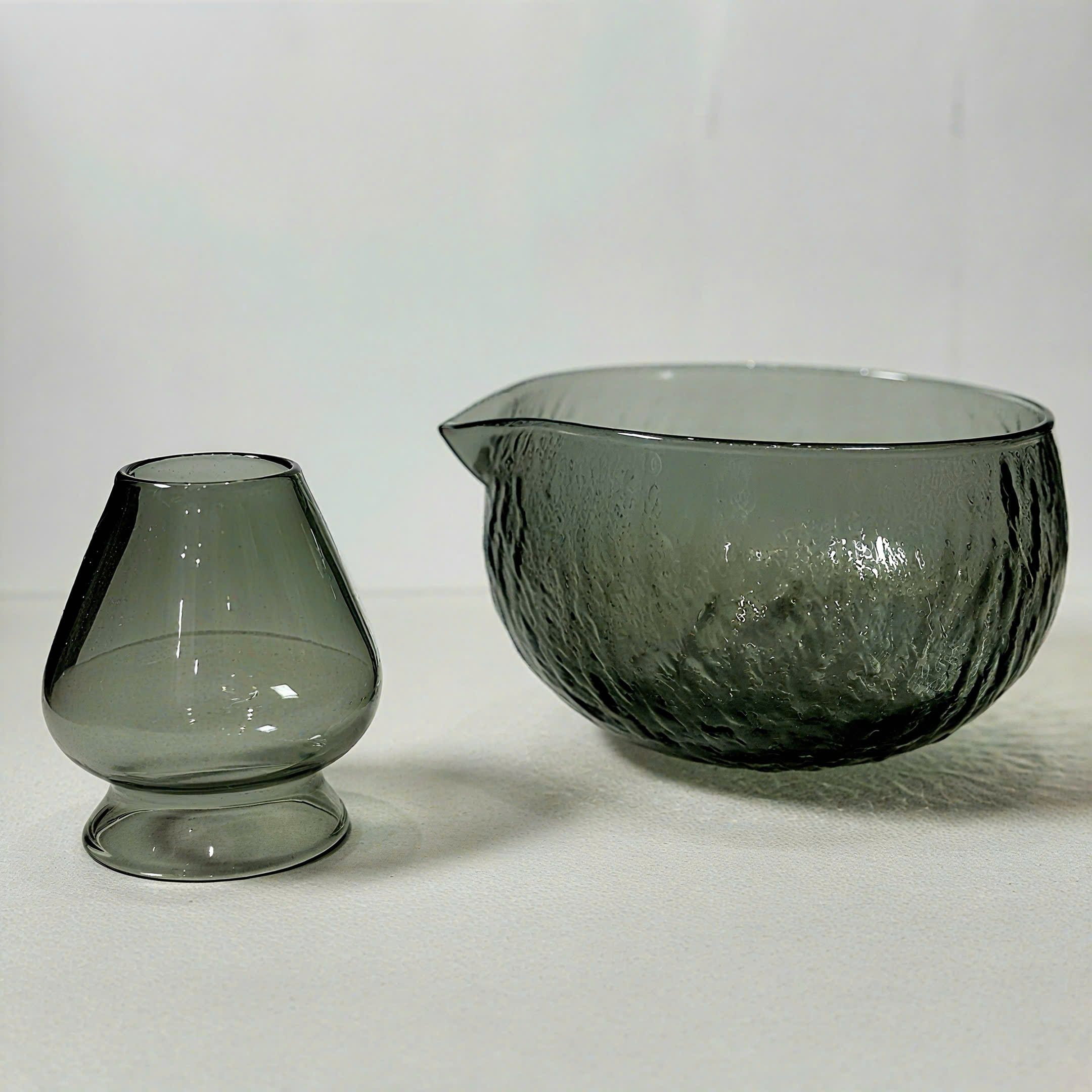 Combo chawan và đế đen trong suốt có vân