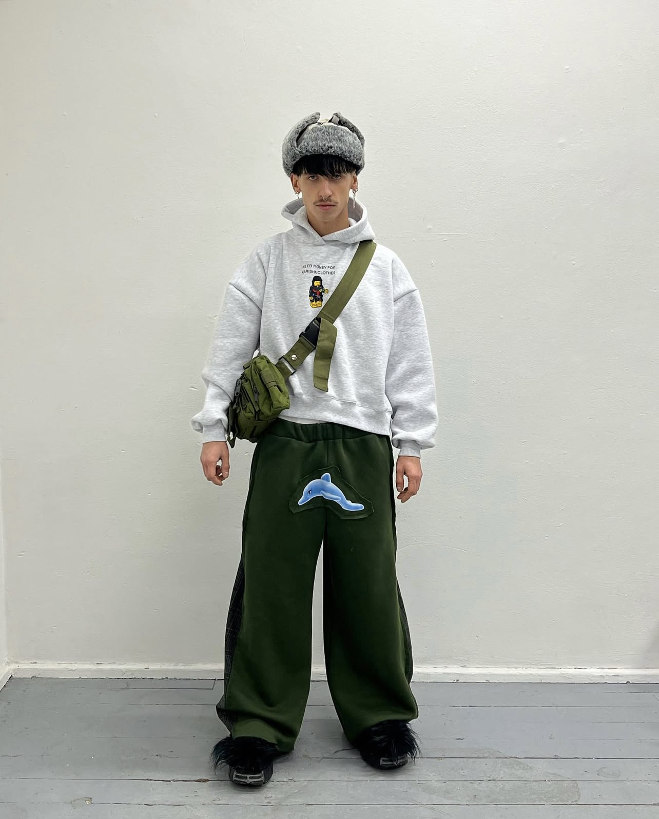 Khaki dolphin sweatpants