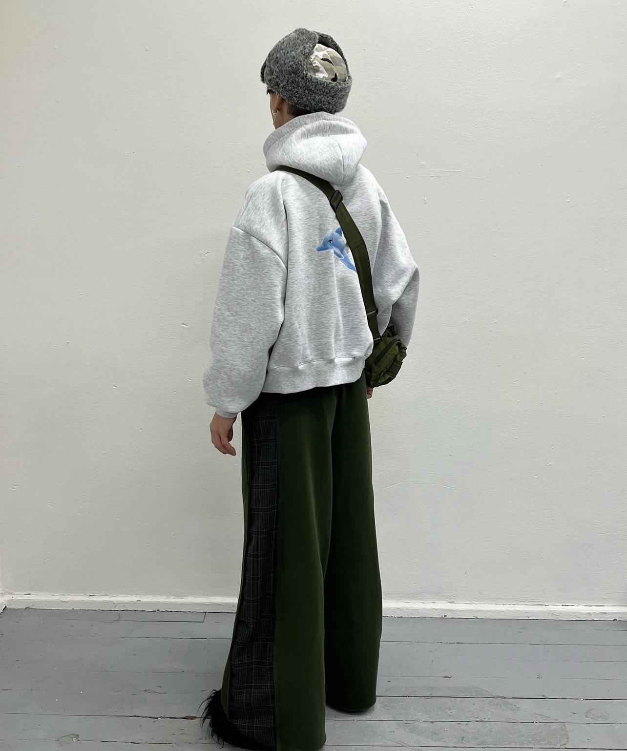 Khaki dolphin sweatpants