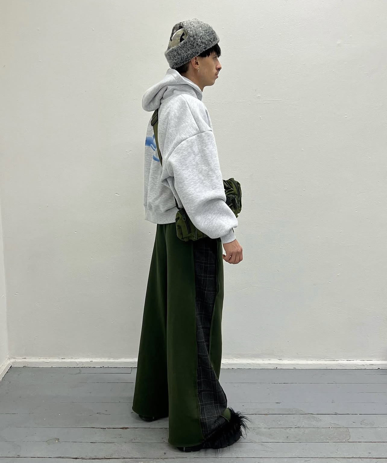 Khaki dolphin sweatpants