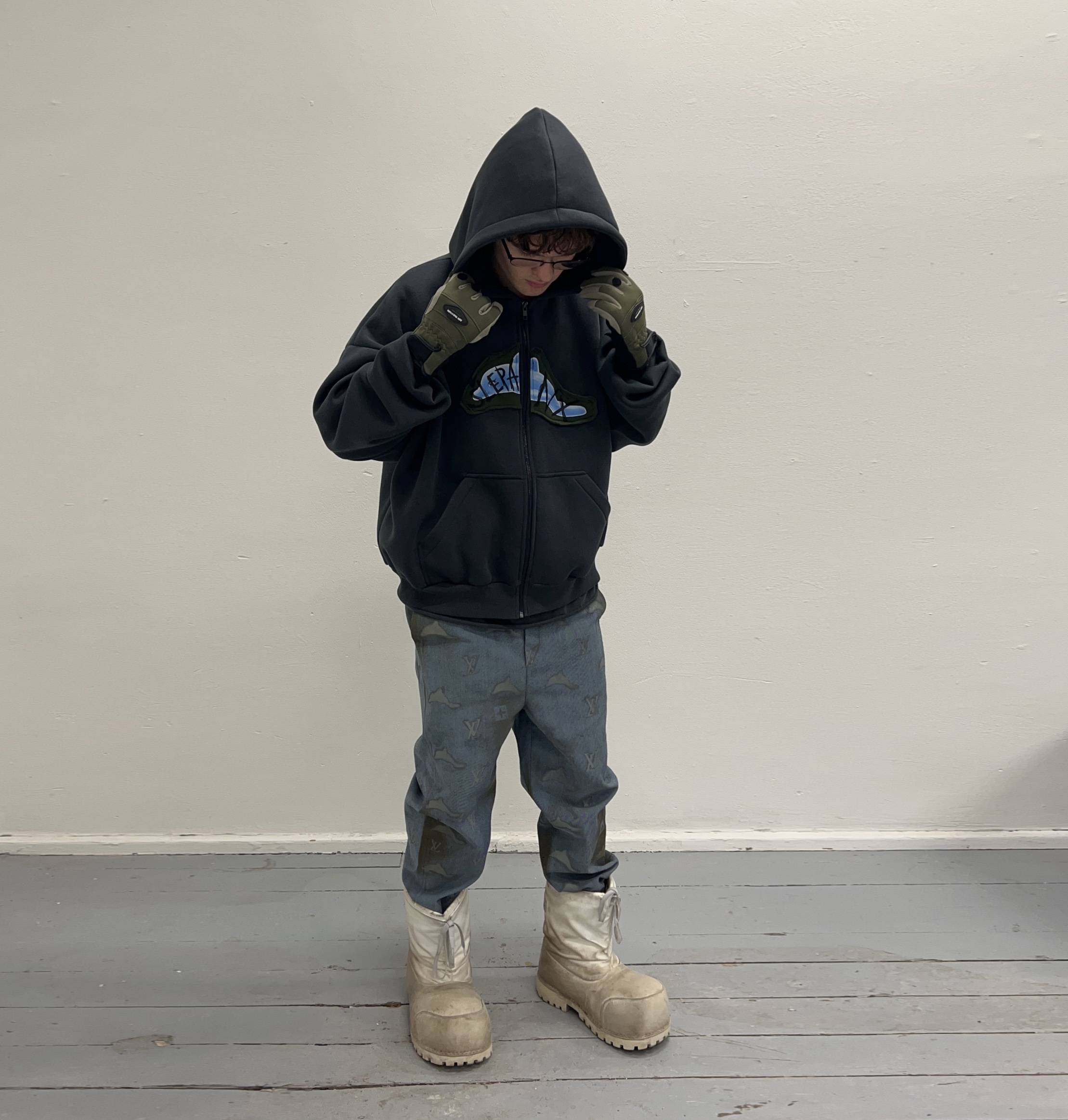 Shlepa zip-up hoodie