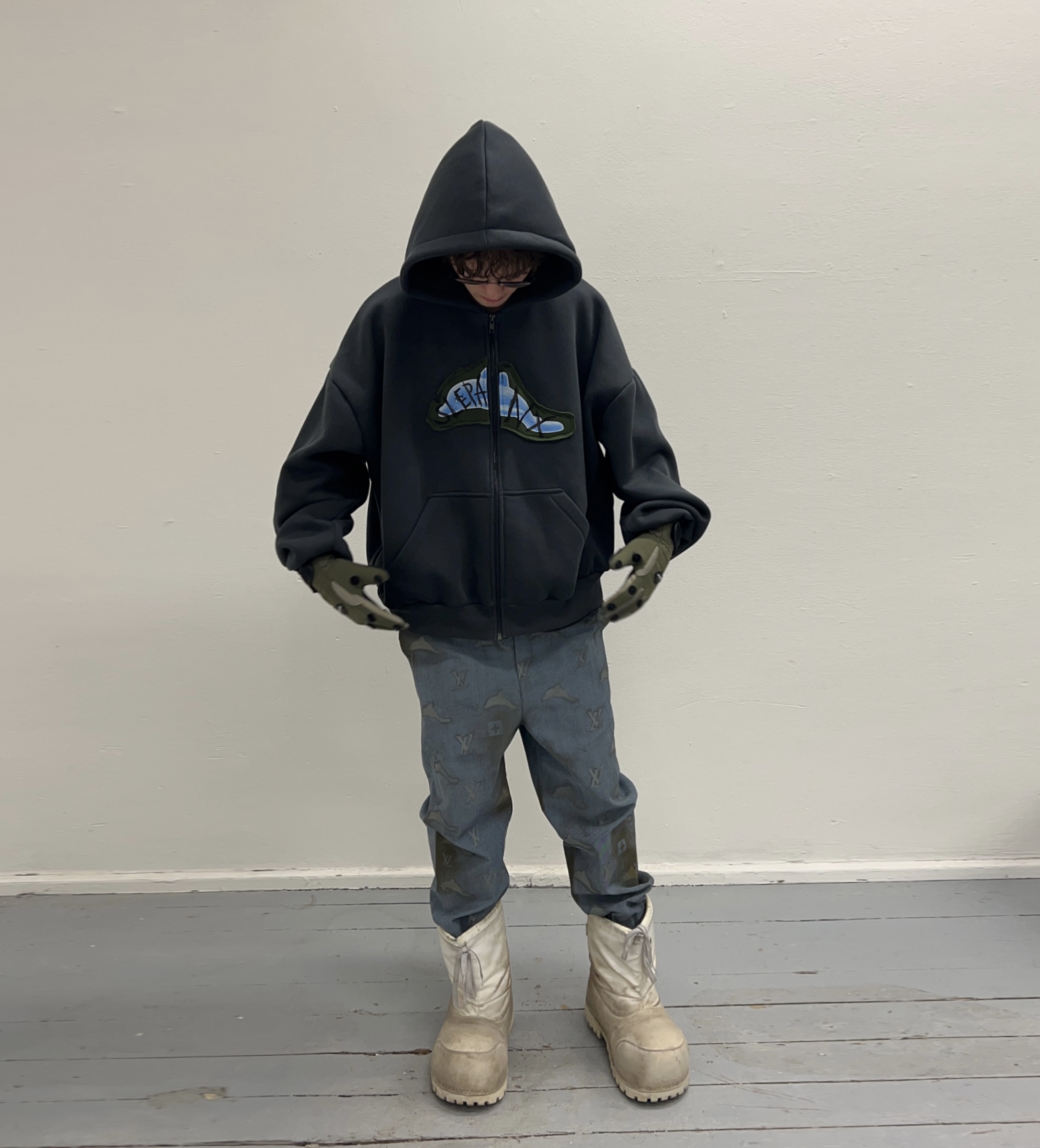 Shlepa zip-up hoodie