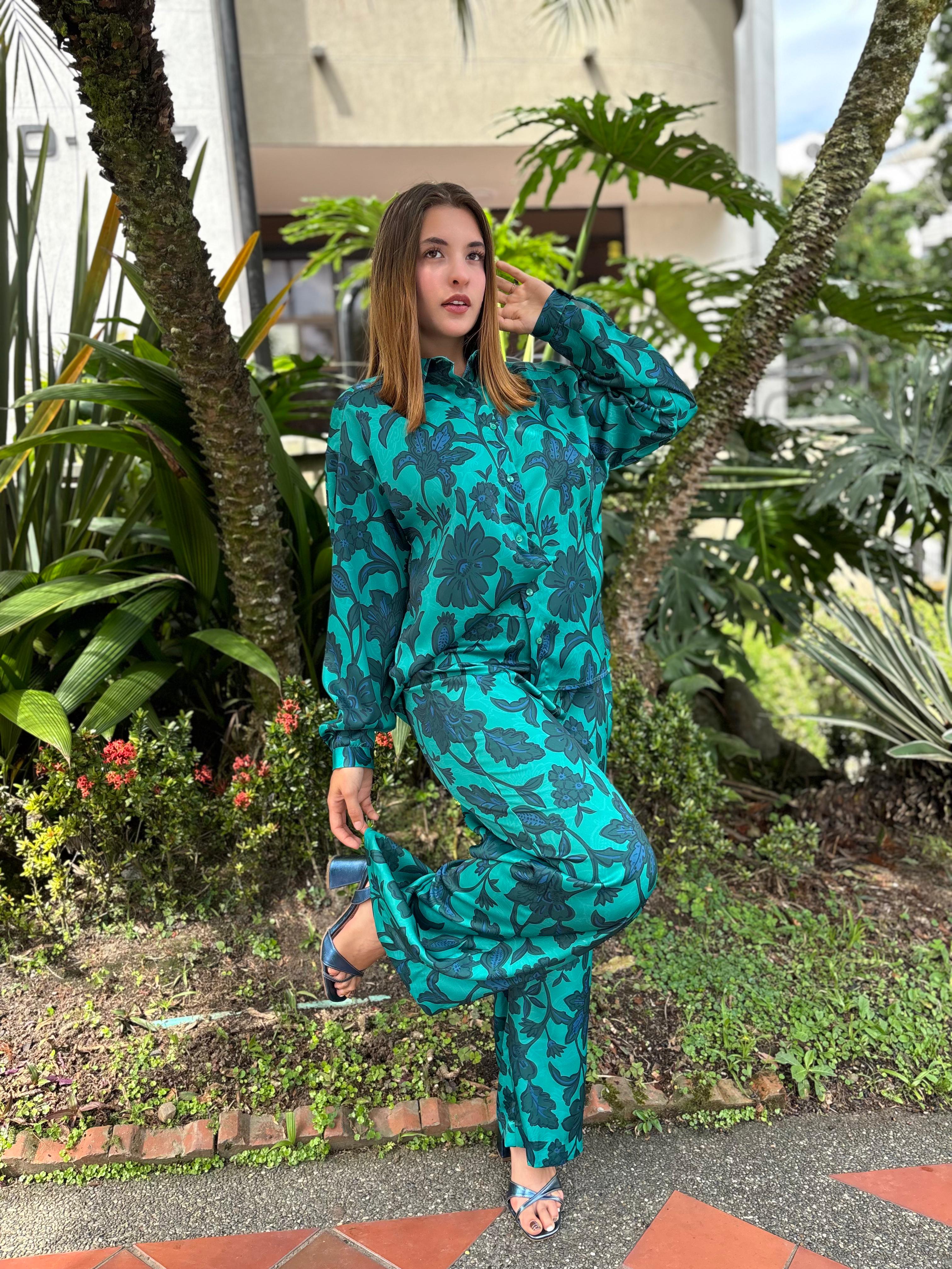 Conjunto Seda Fría Estampado Azul