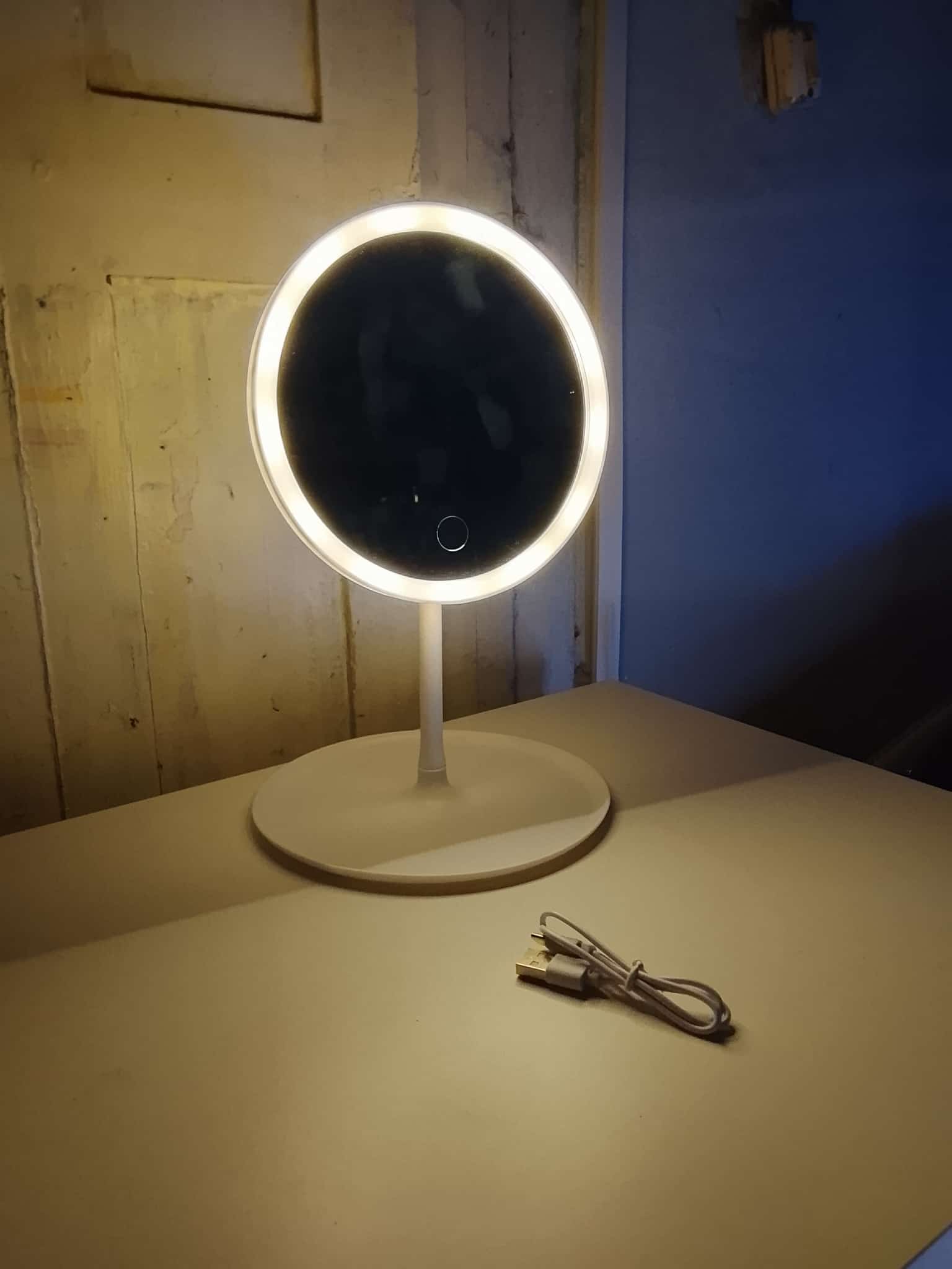 Espejos LED, 3 tonalidades en 1. Carga USB