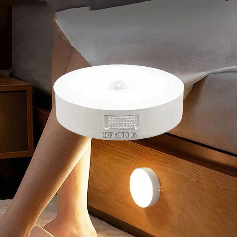 Luz con sensor recargable USB con iman